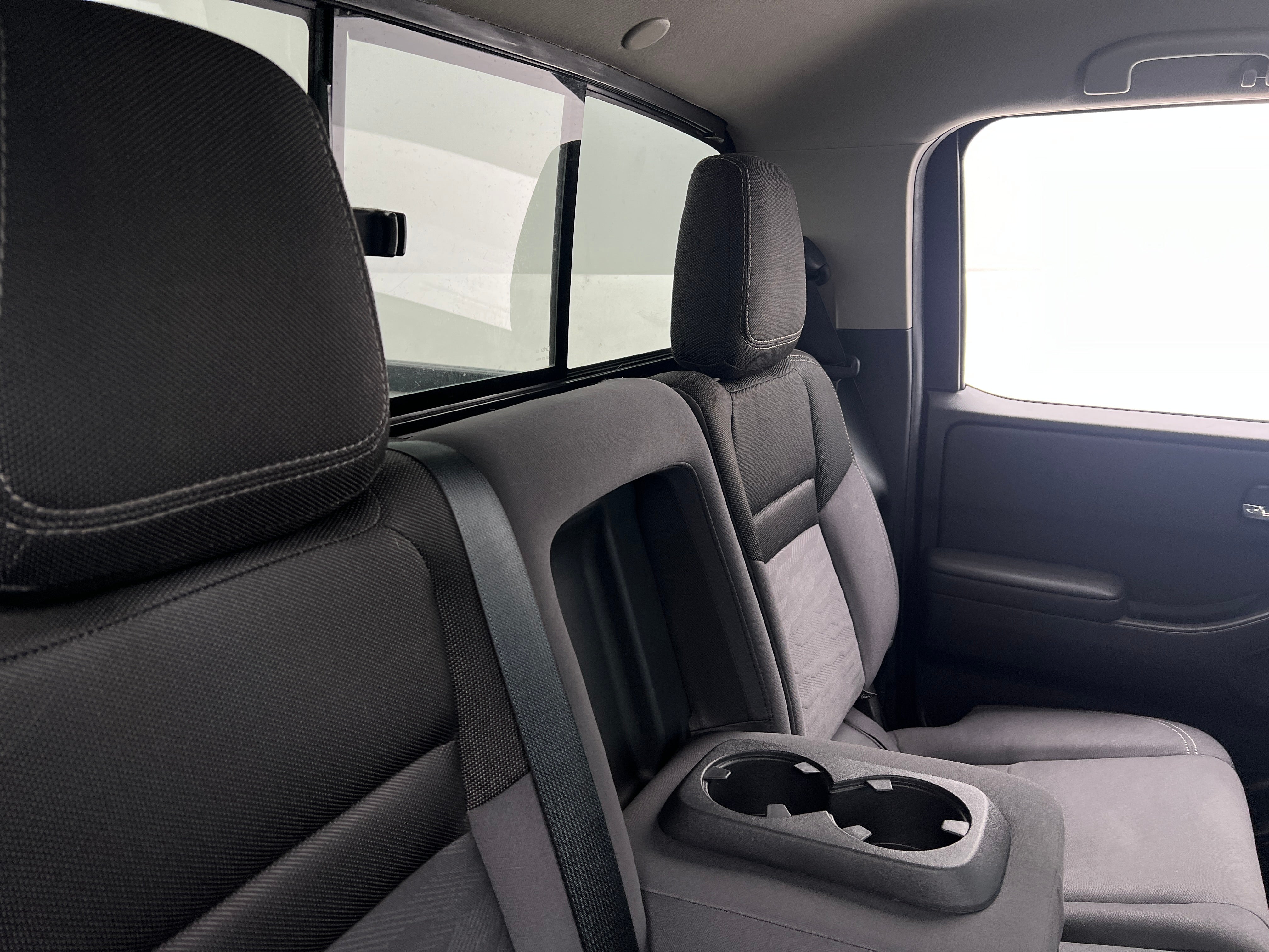 2022 Nissan Frontier SV 6