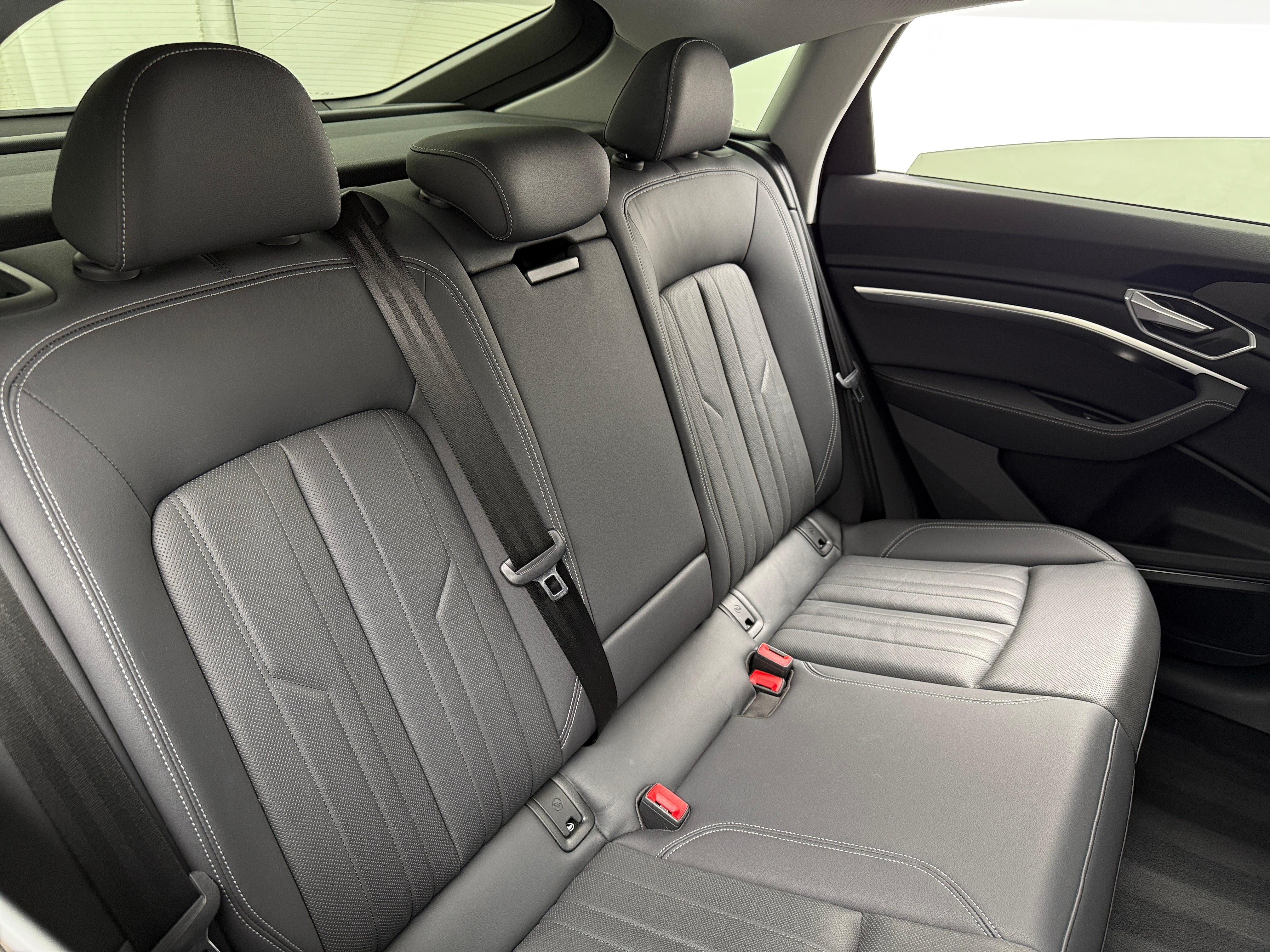 2021 Audi e-tron S Premium Plus 5