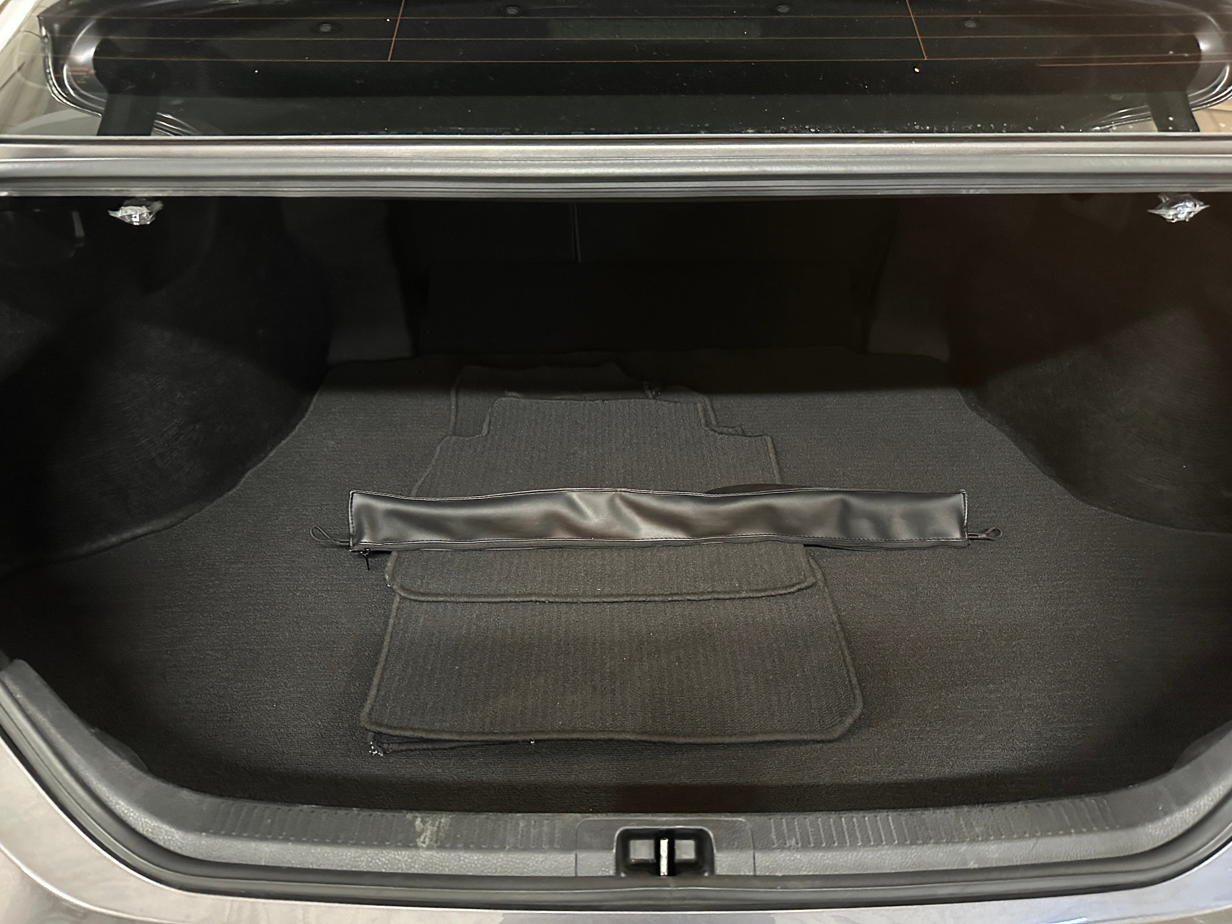 2019 Toyota Camry SE 6