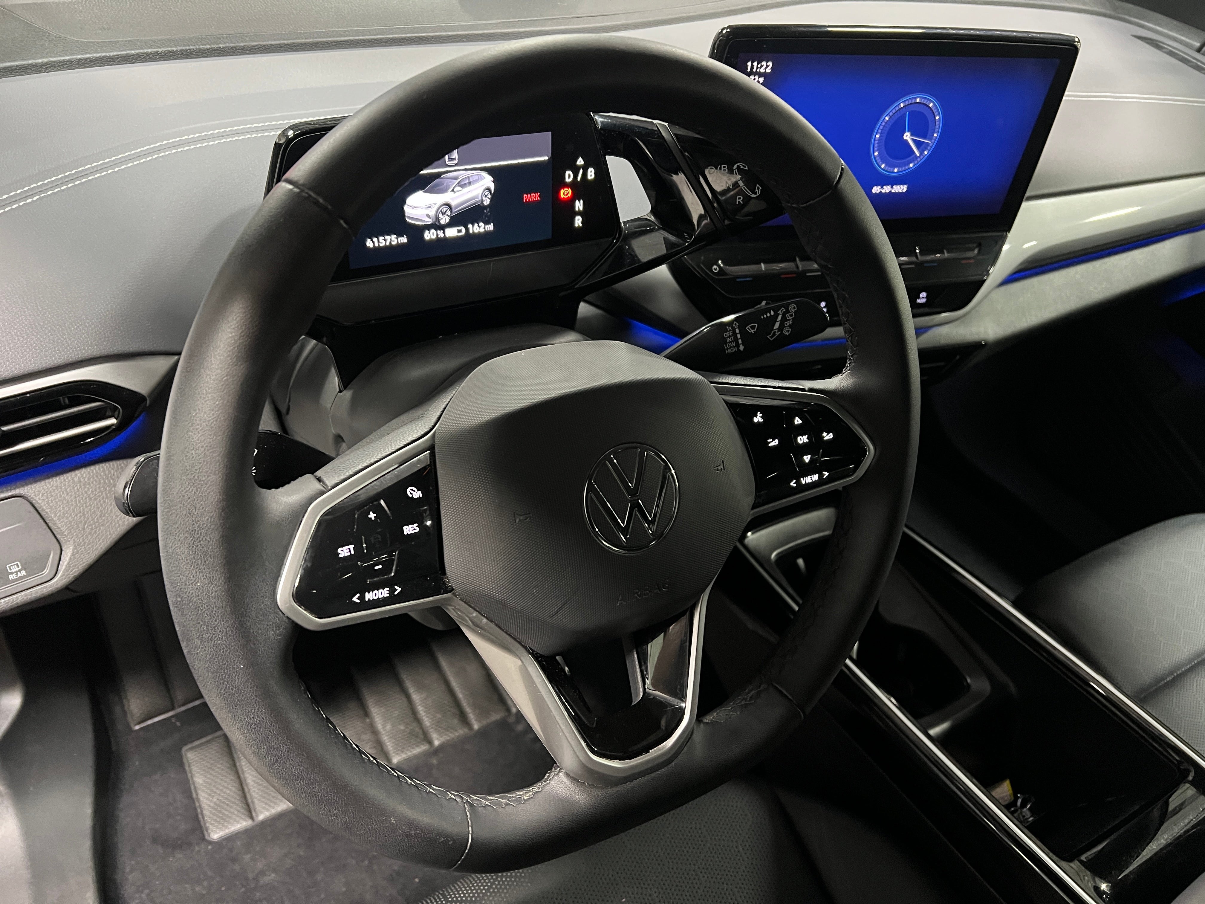 2023 Volkswagen ID.4 Pro S 4