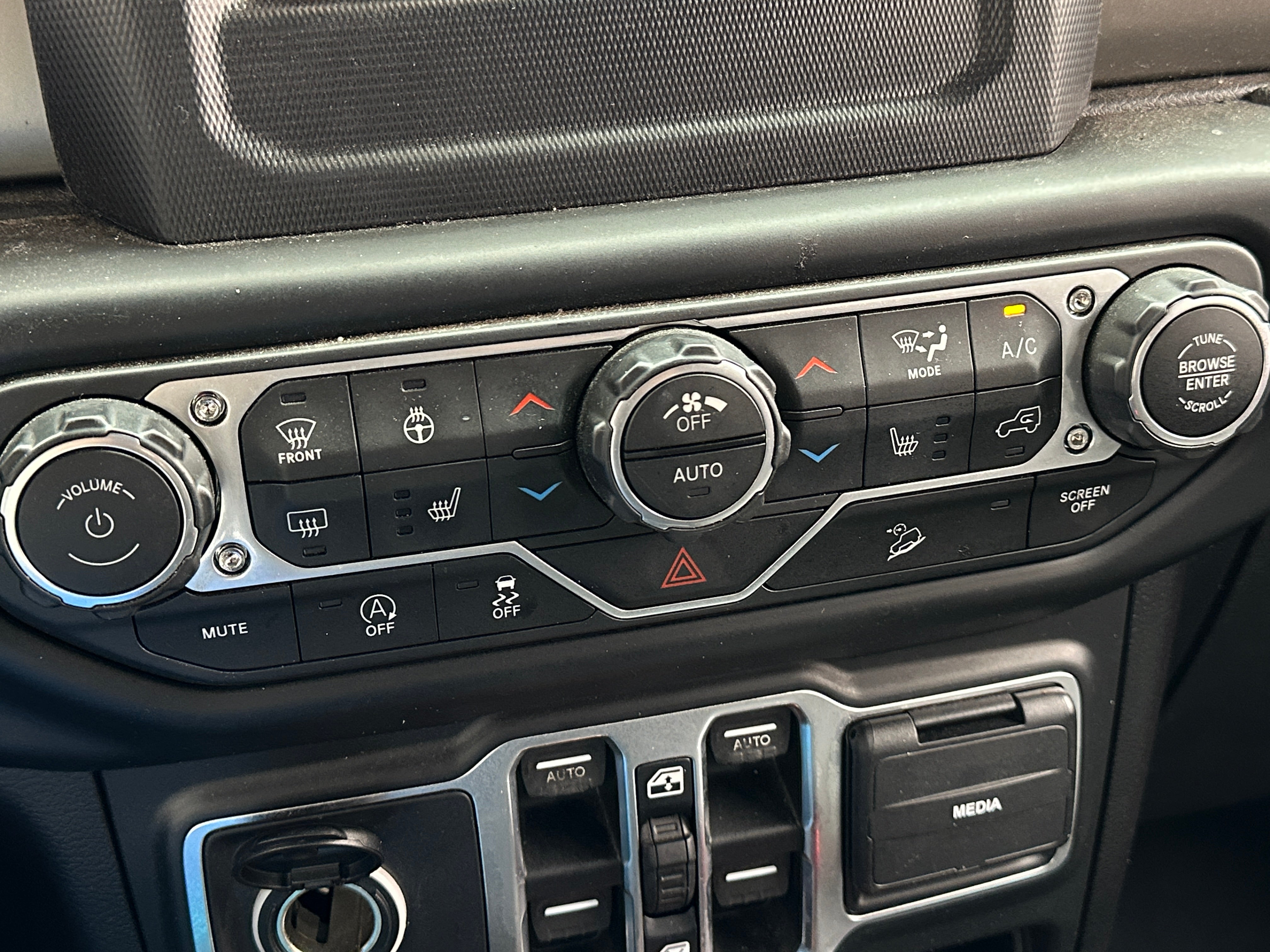 2018 Jeep Wrangler Unlimited Sport S 4