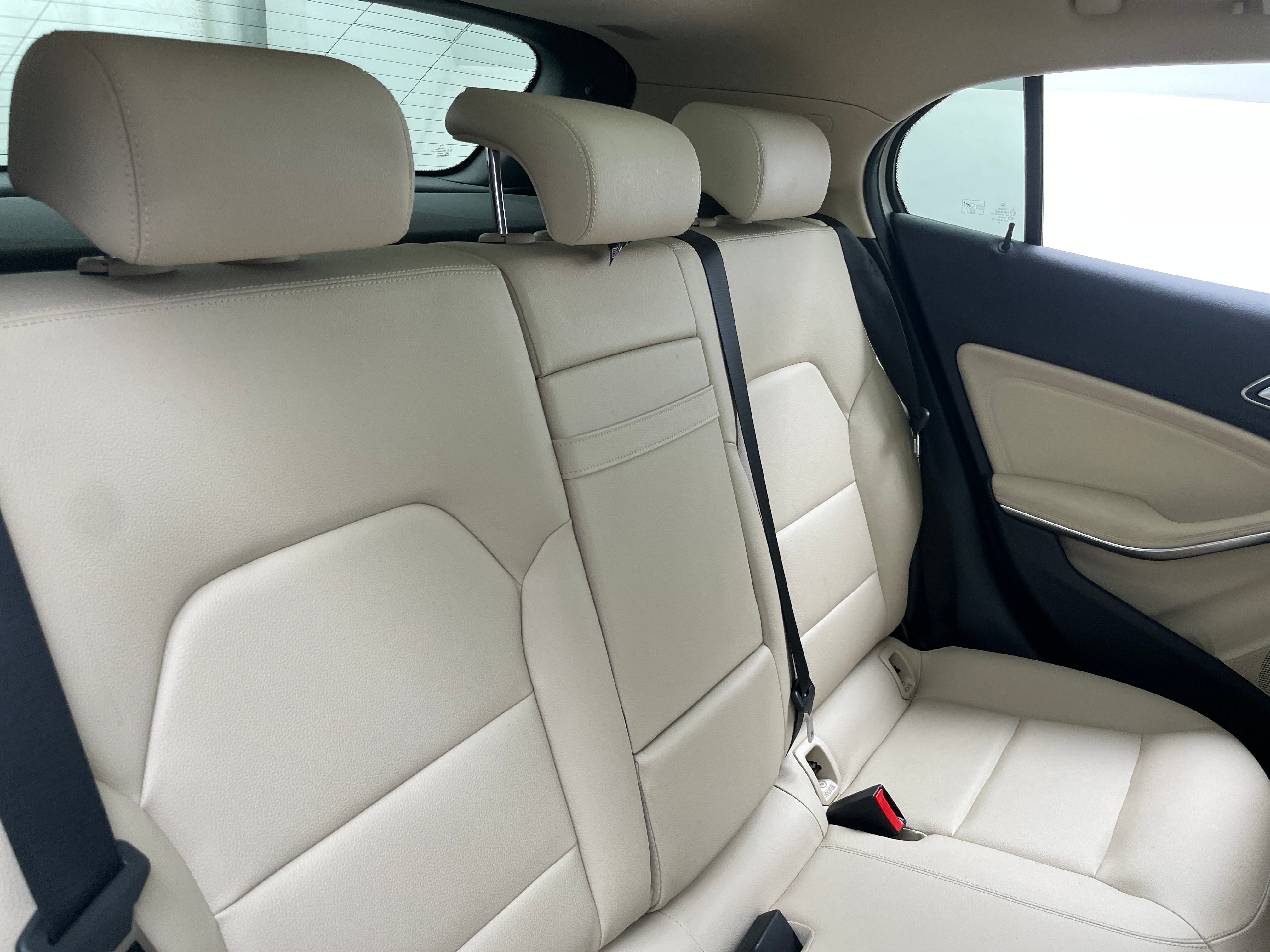 2018 Mercedes-Benz GLA 250 4MATIC 5