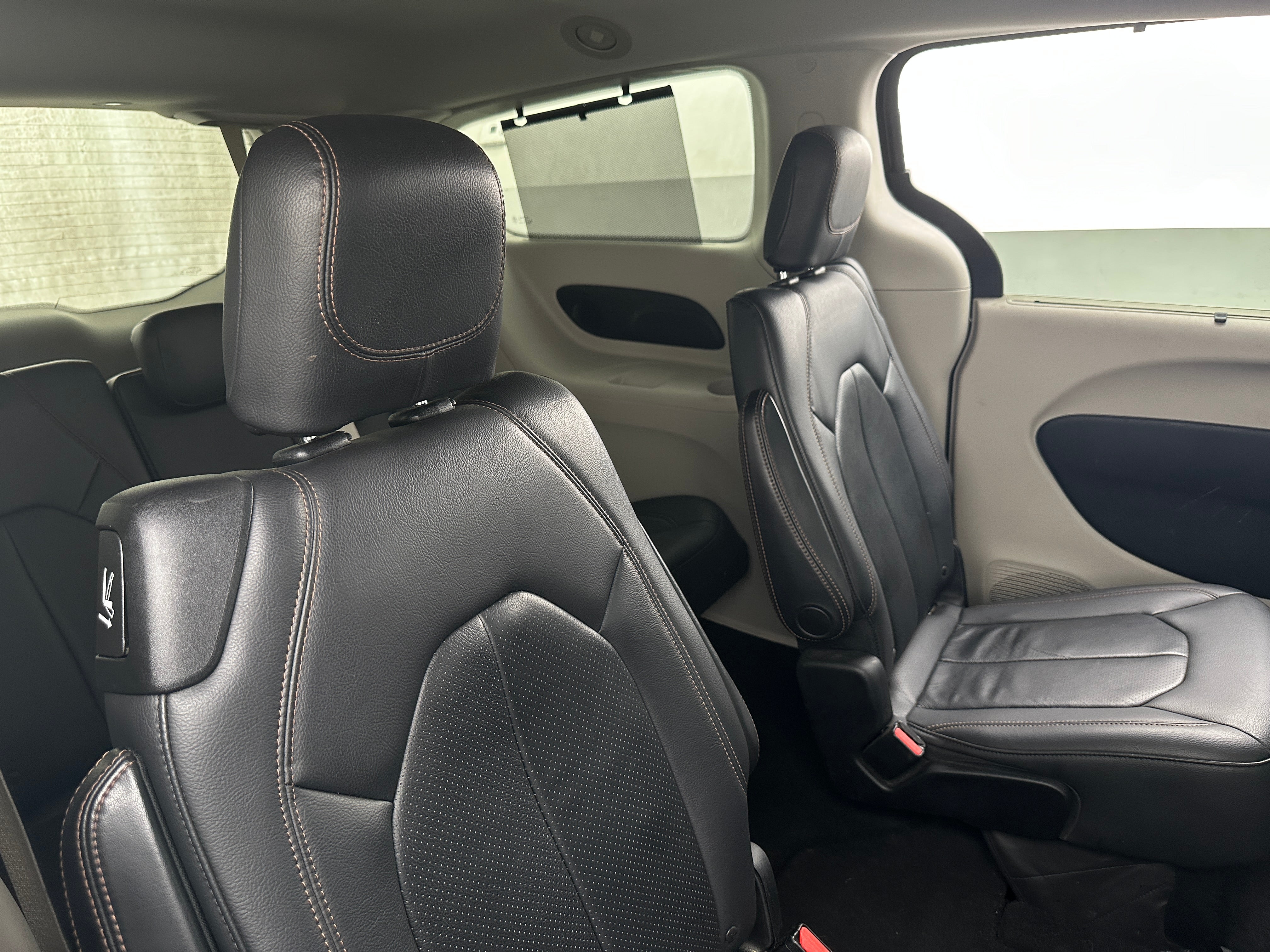 2018 Chrysler Pacifica  5