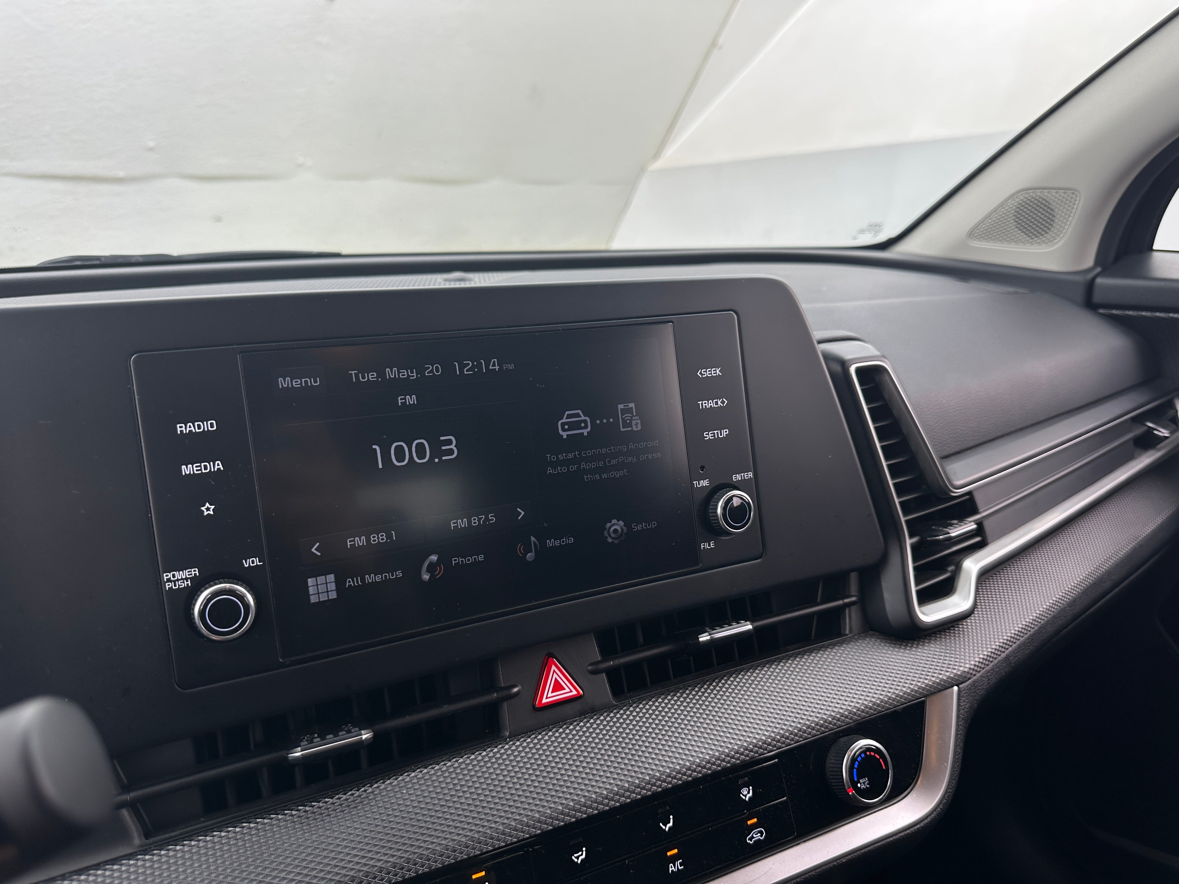 2024 Kia Sportage LX 4
