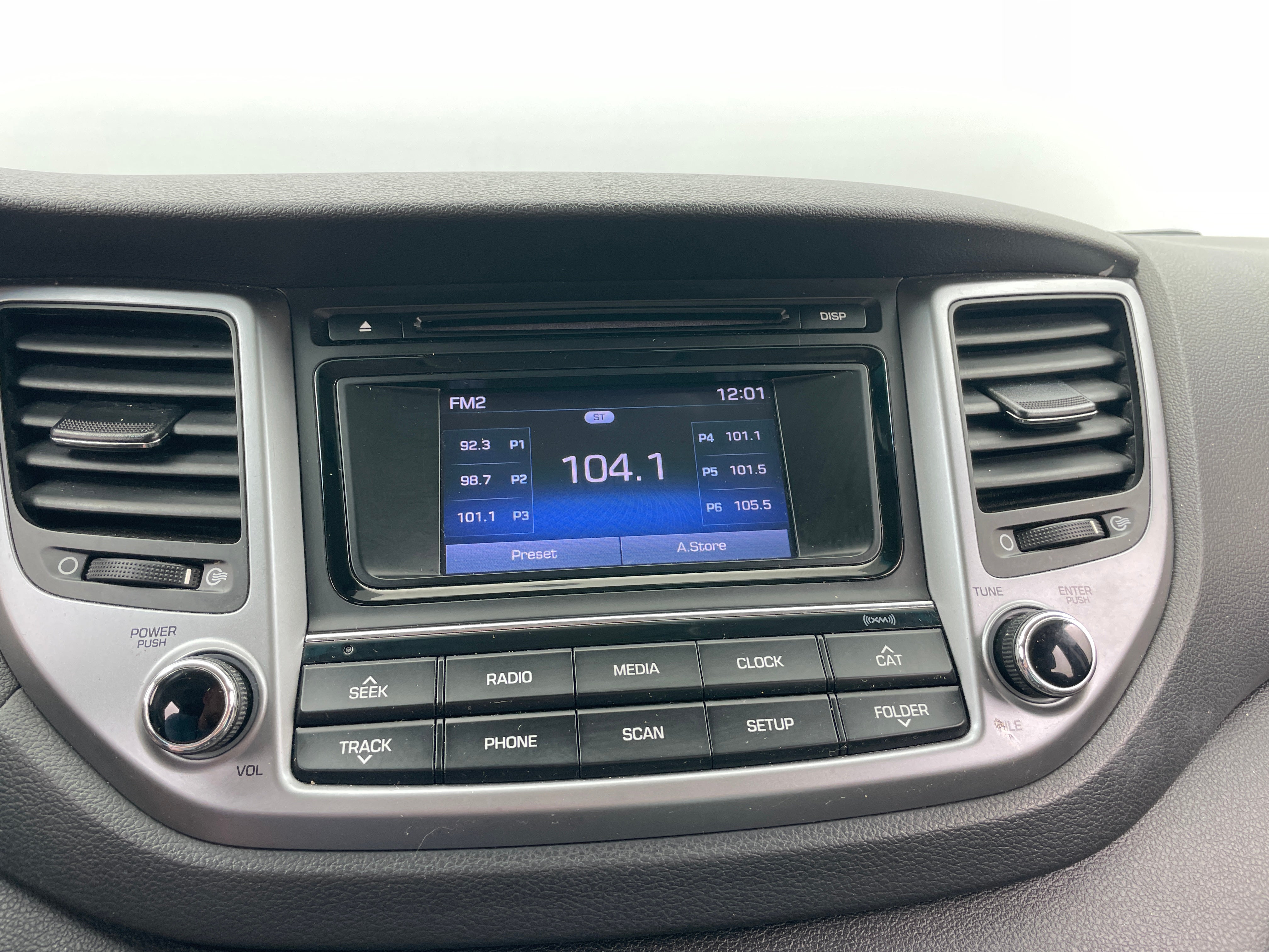 2017 Hyundai Tucson Sport 4