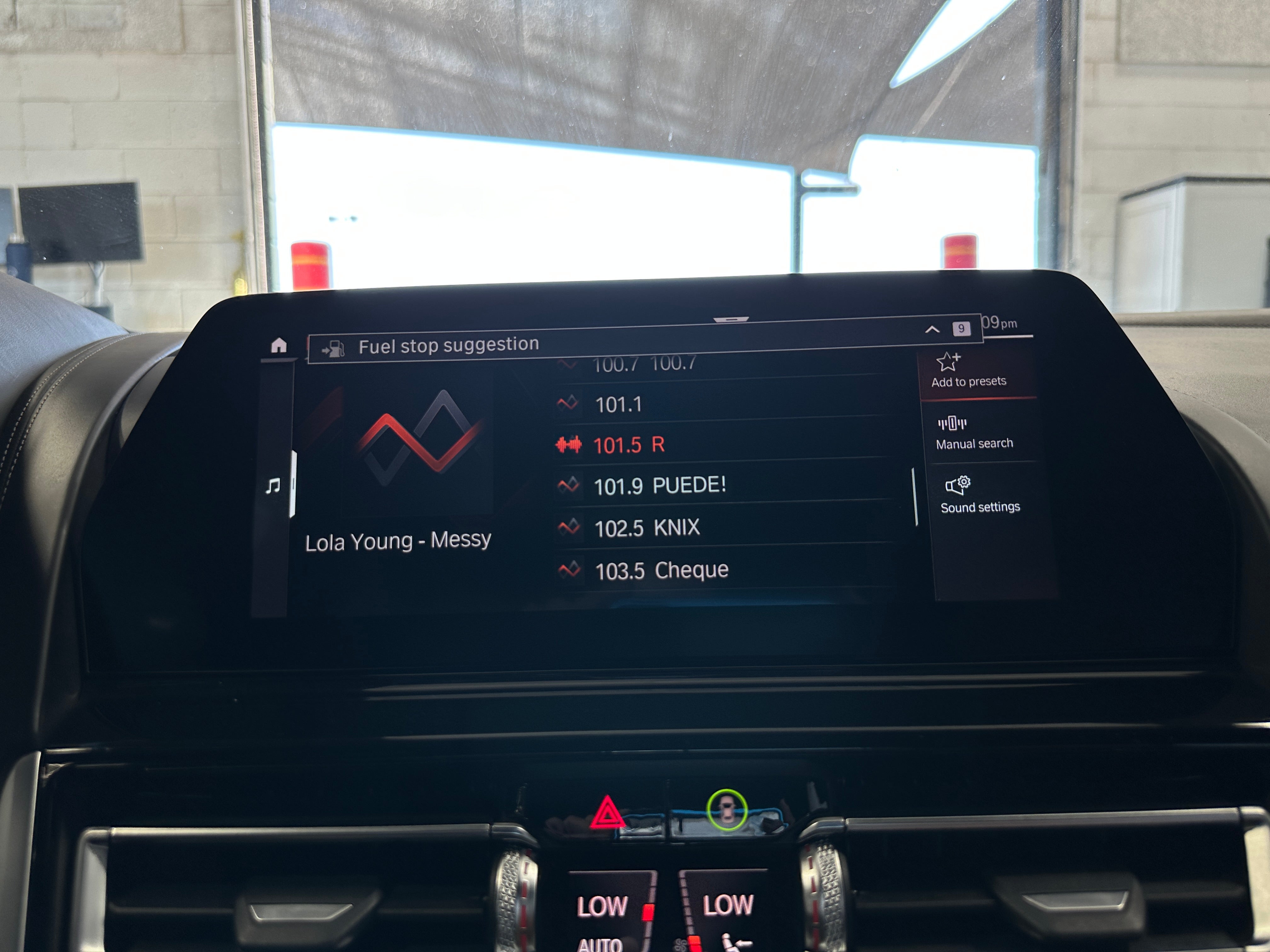 2021 BMW 8 Series 840i 3