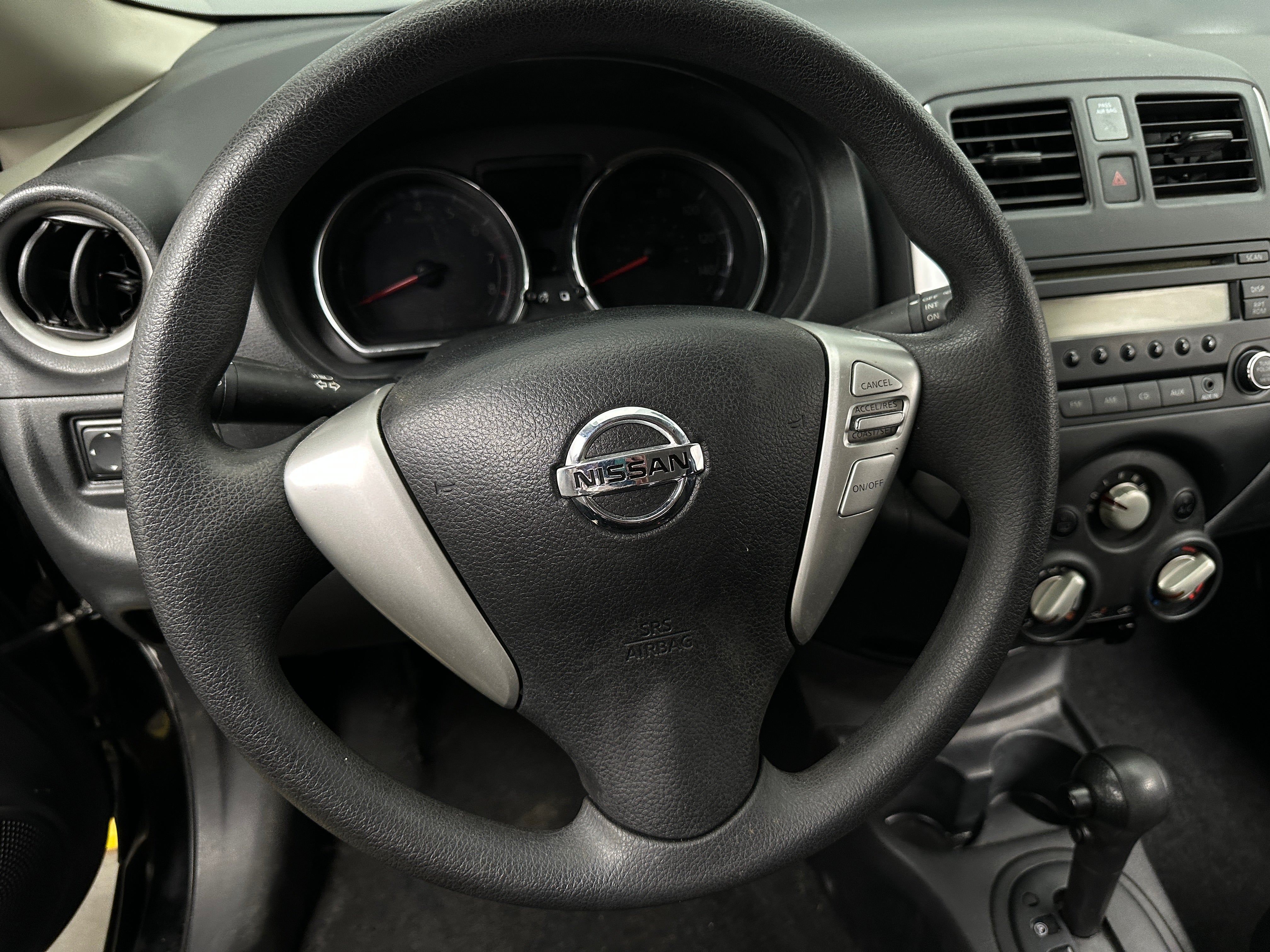 2014 Nissan Versa S 5