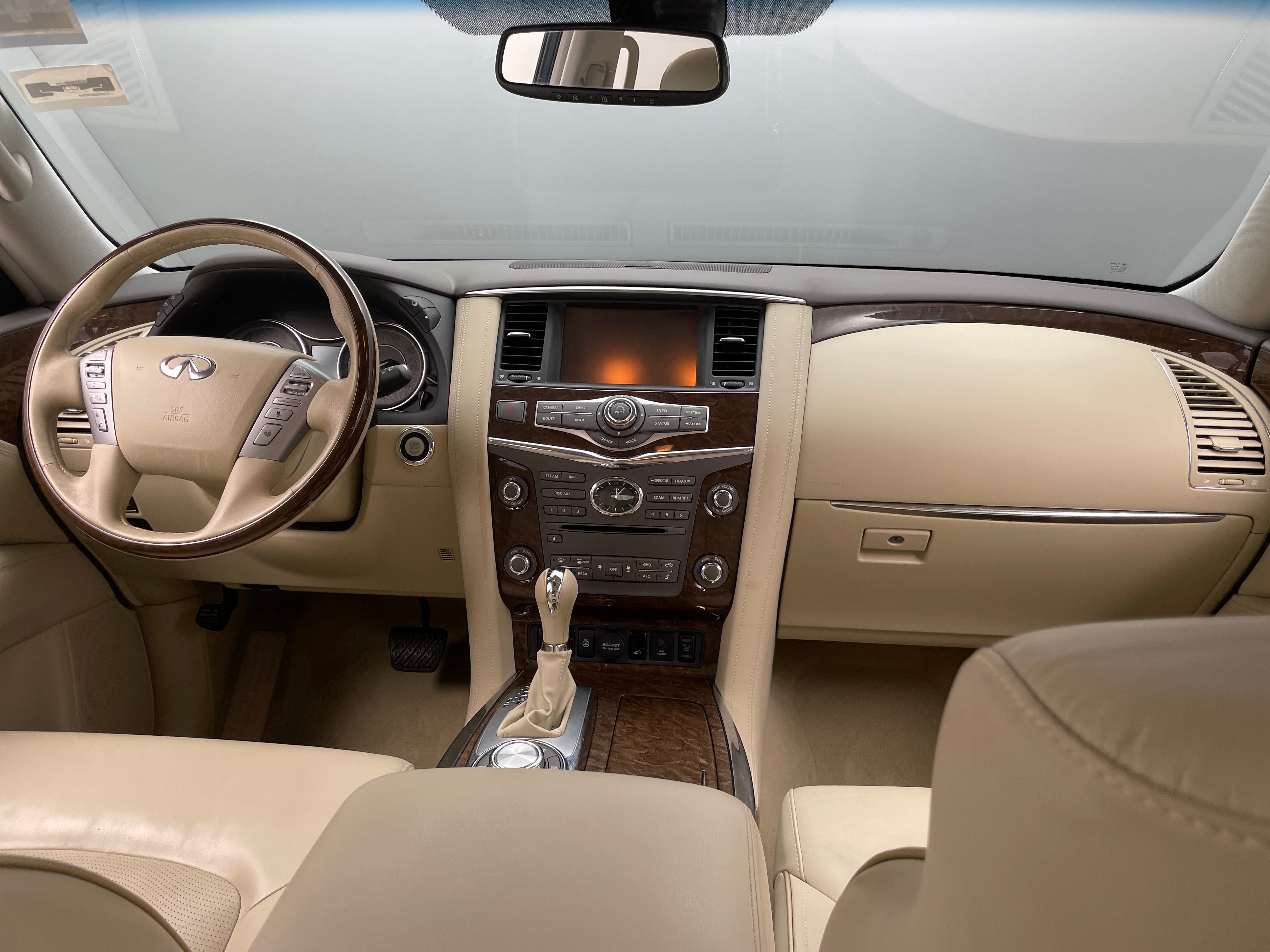 2016 INFINITI QX80 Base 2
