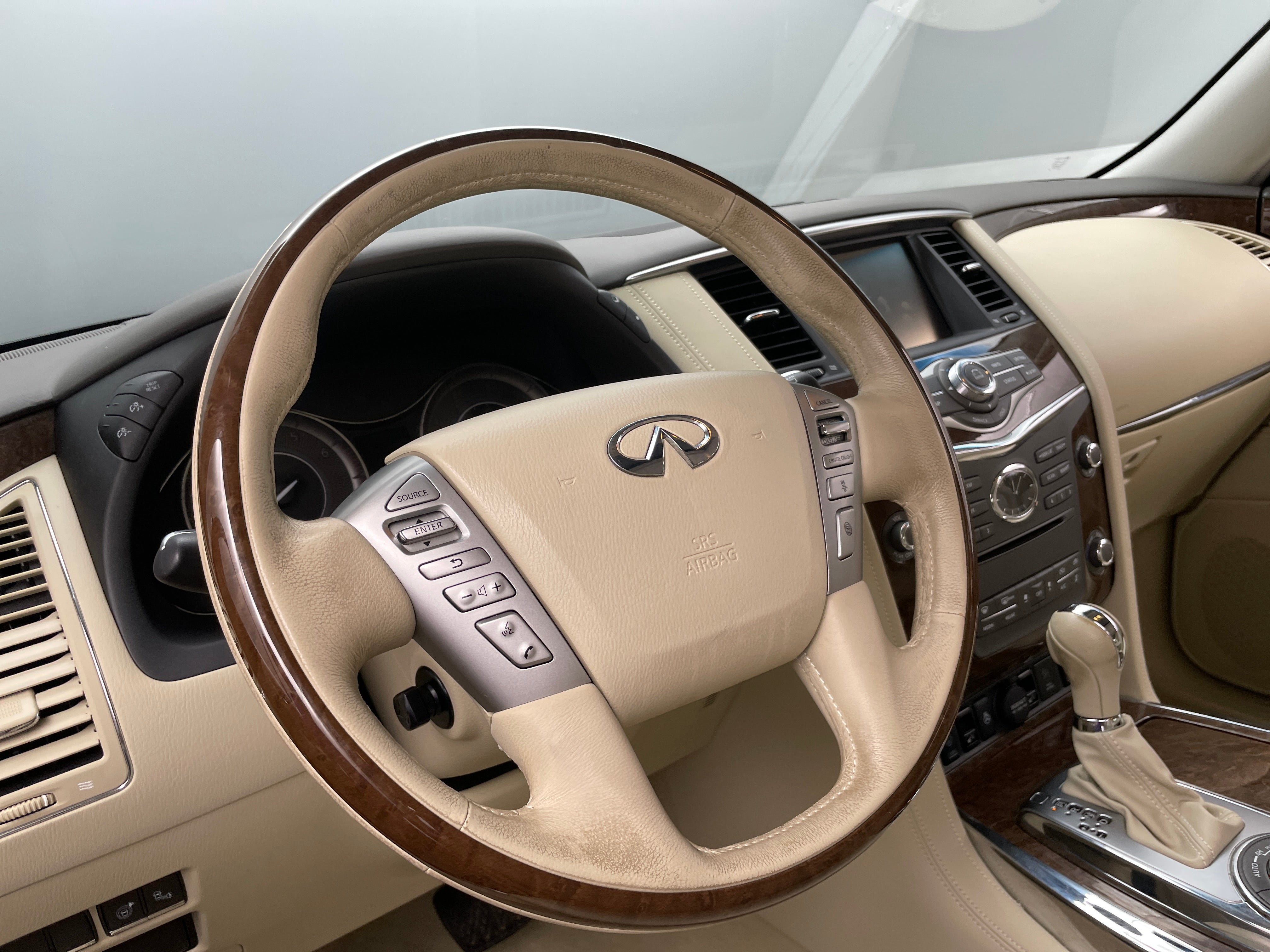 2016 INFINITI QX80 Base 4