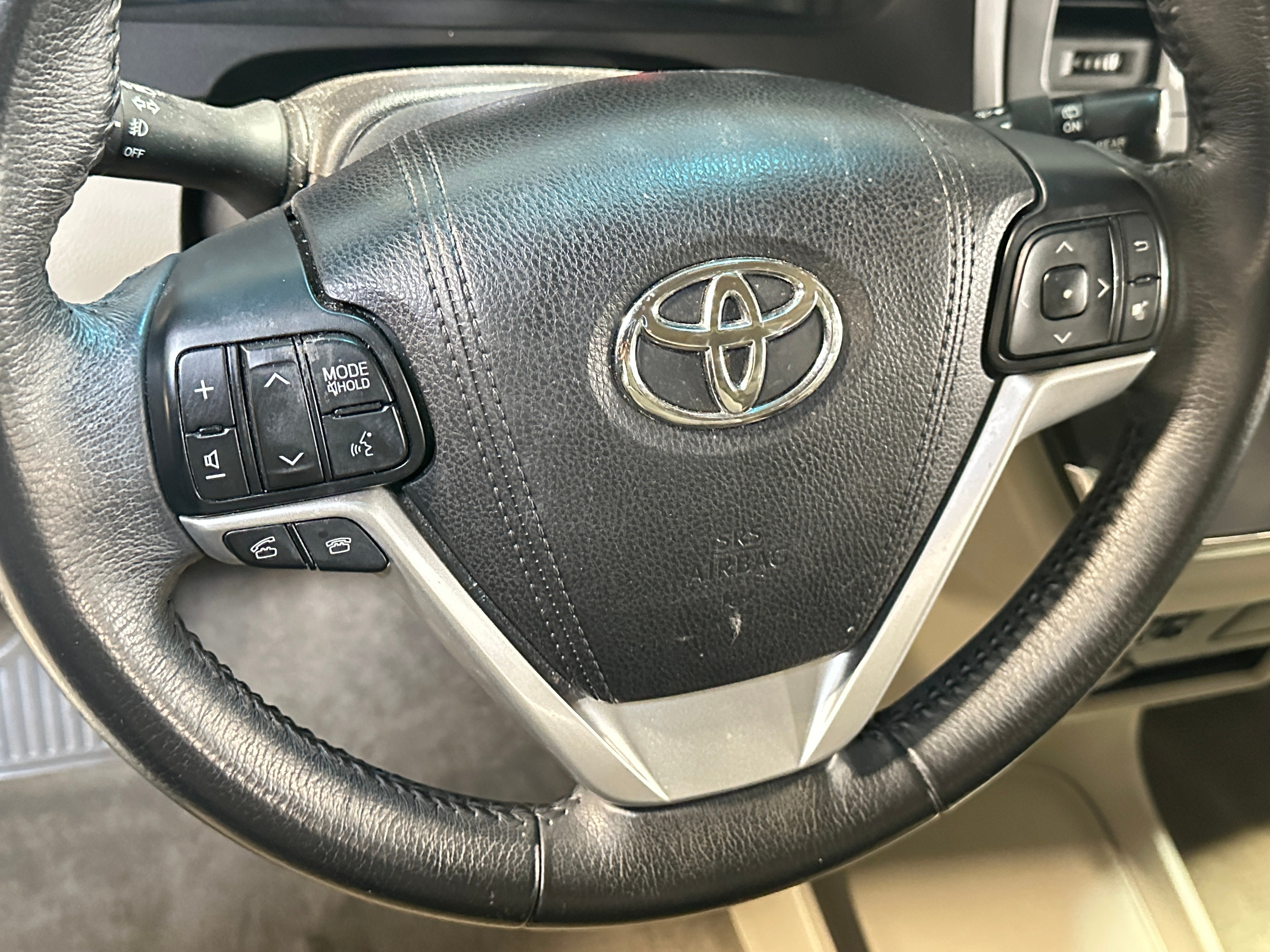 2017 Toyota Sienna XLE Premium 5