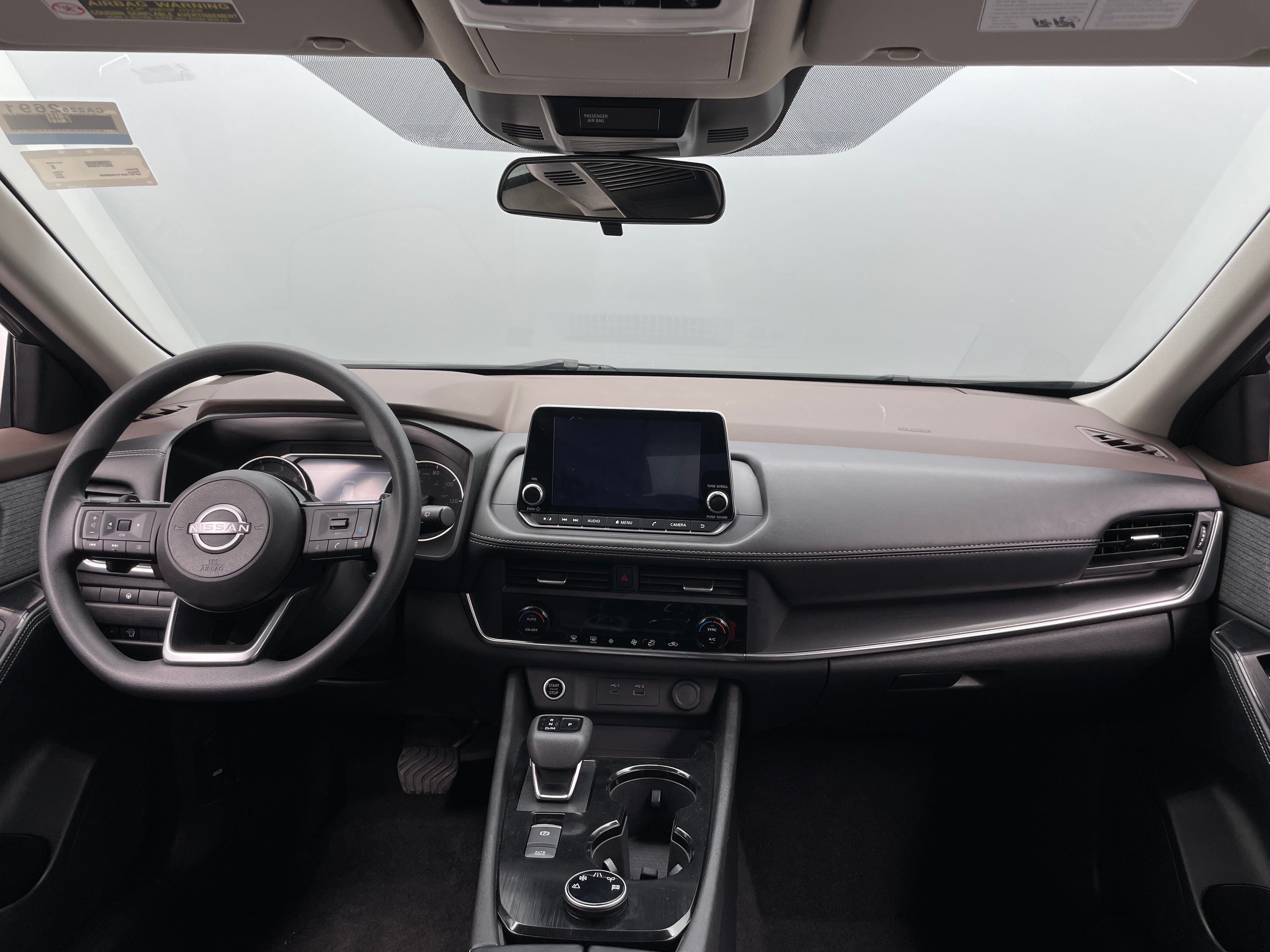 2023 Nissan Rogue SV 3