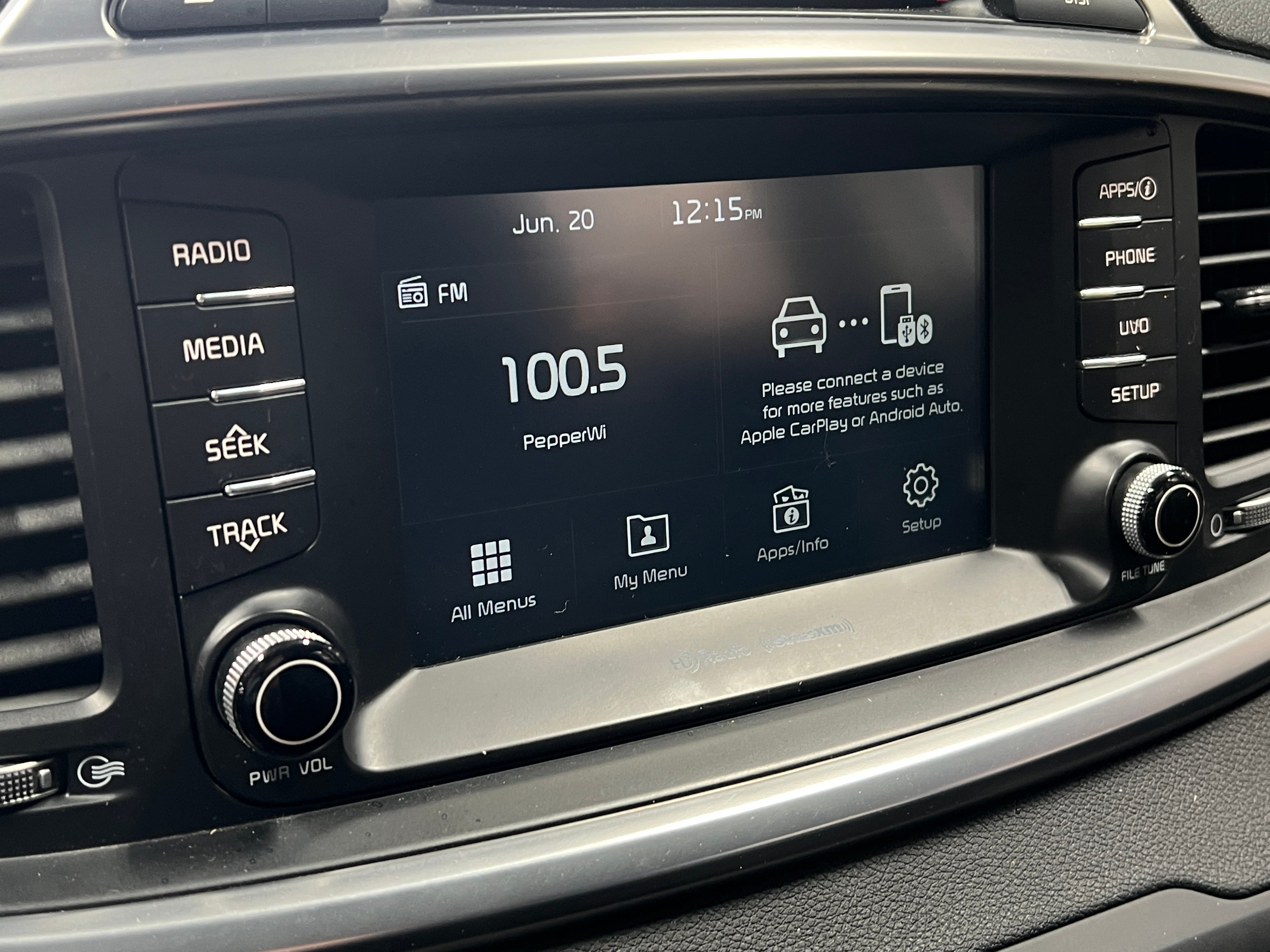 2017 Kia Sorento EX 3