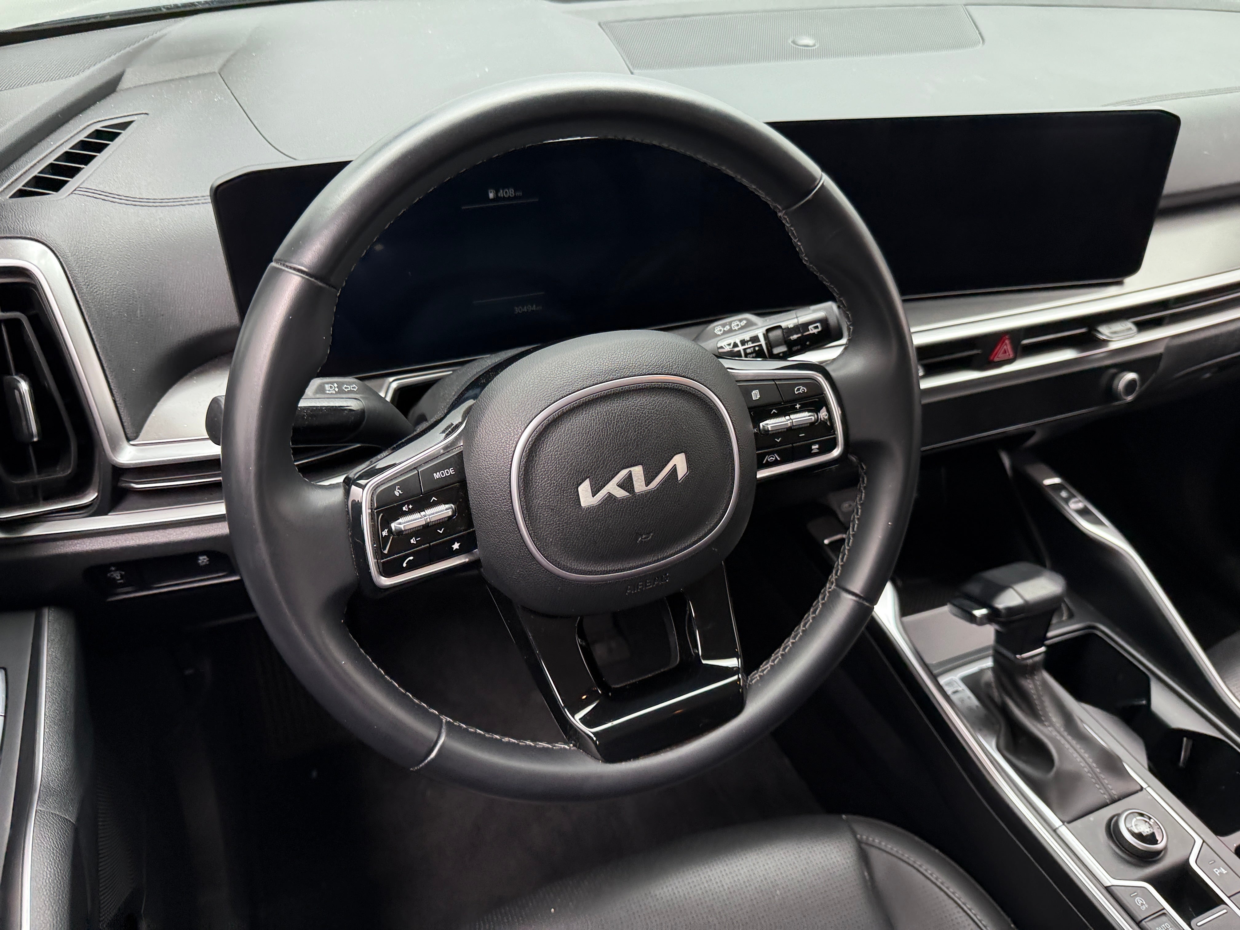 2024 Kia Sorento S 4