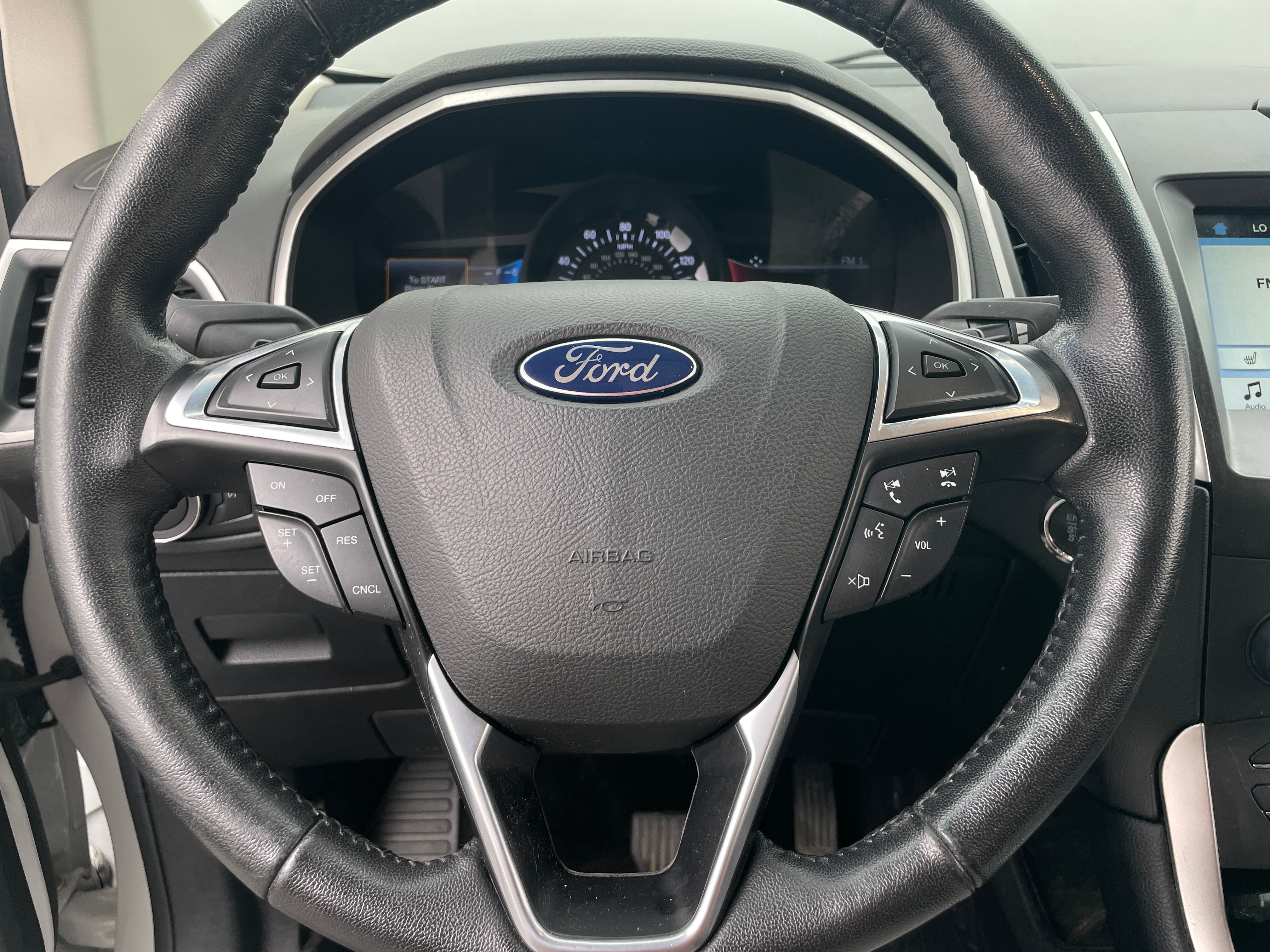 2017 Ford Edge SEL 4