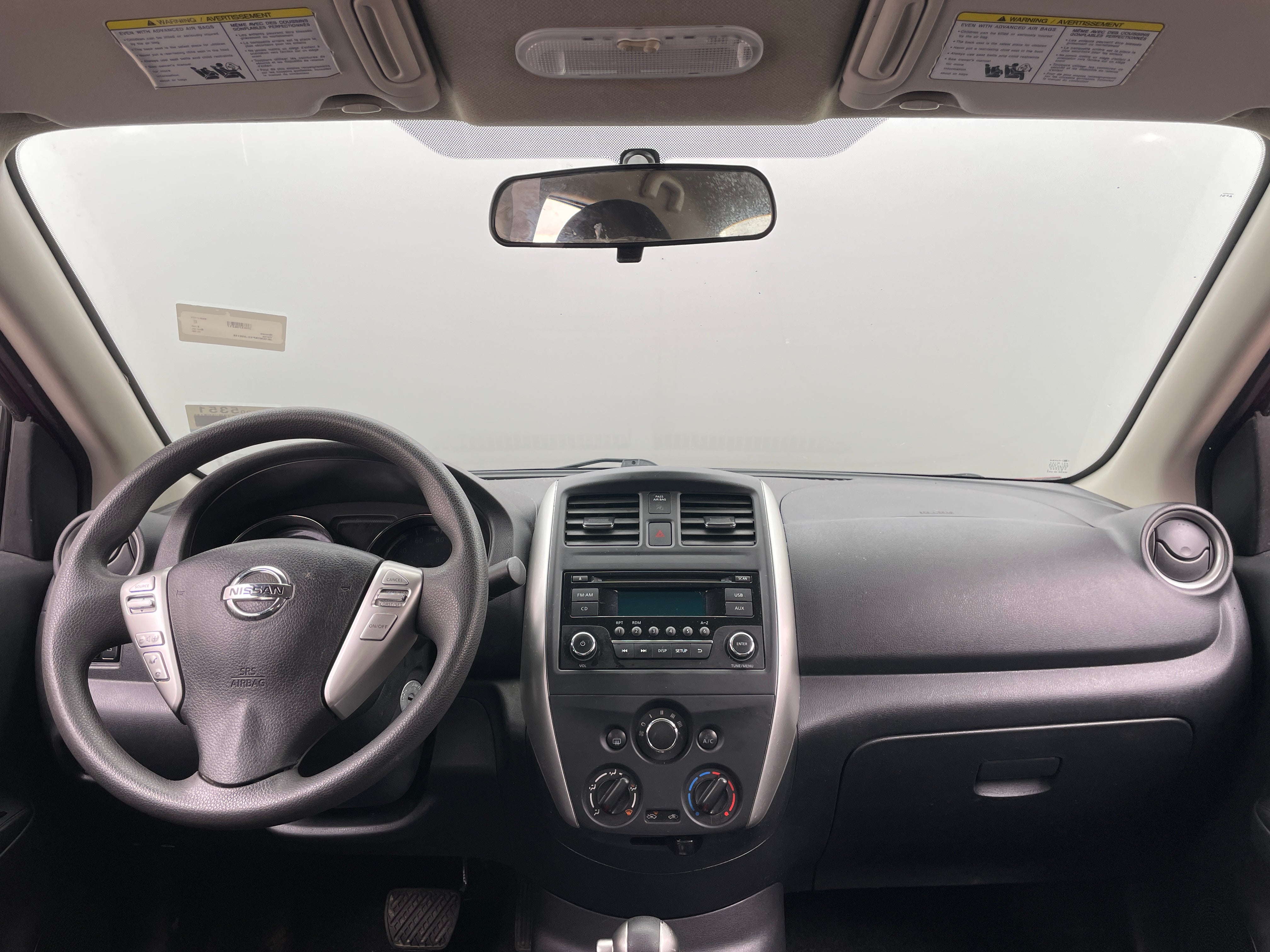 2016 Nissan Versa SV 3