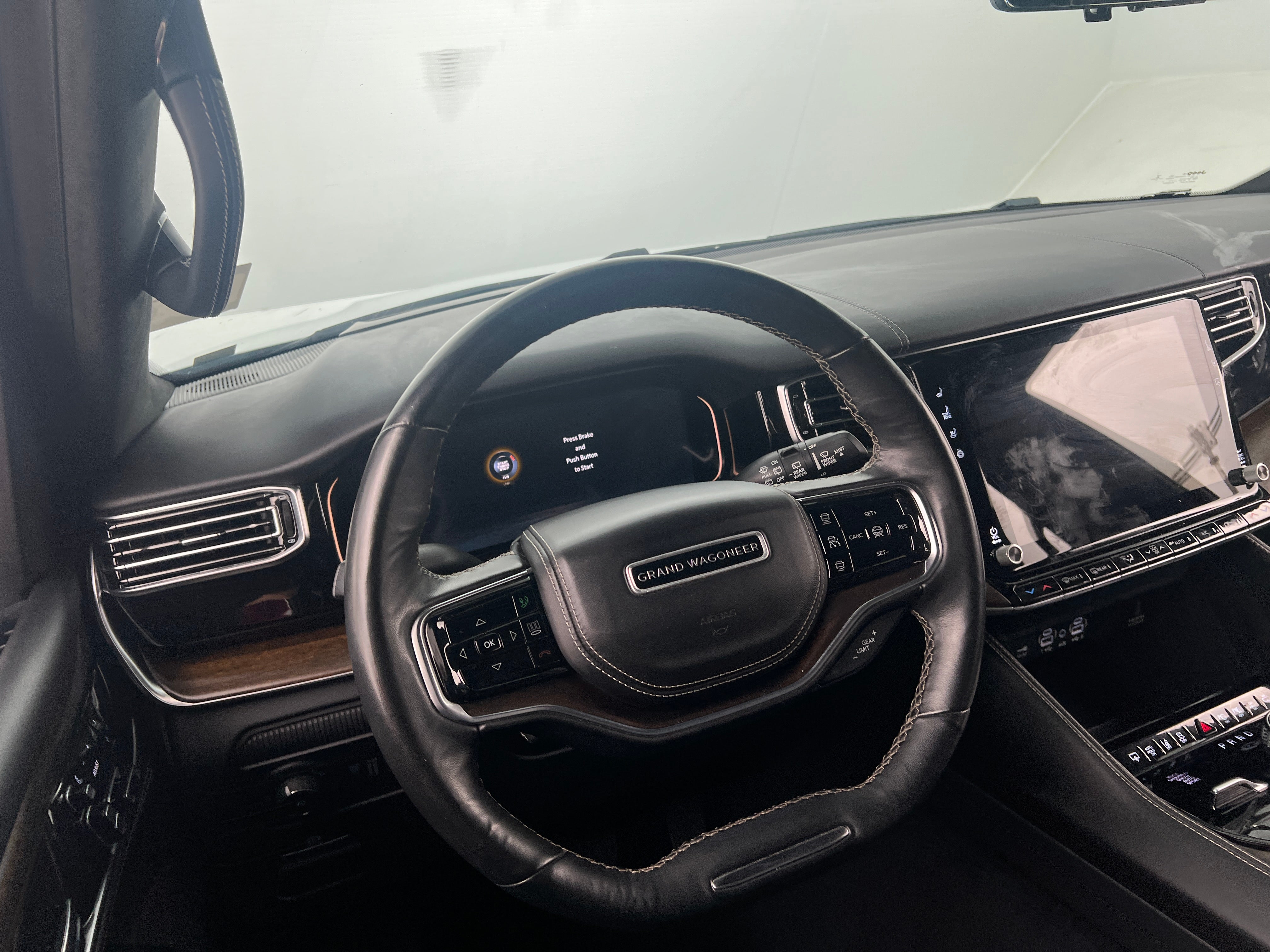2022 Jeep Grand Wagoneer Series II 4
