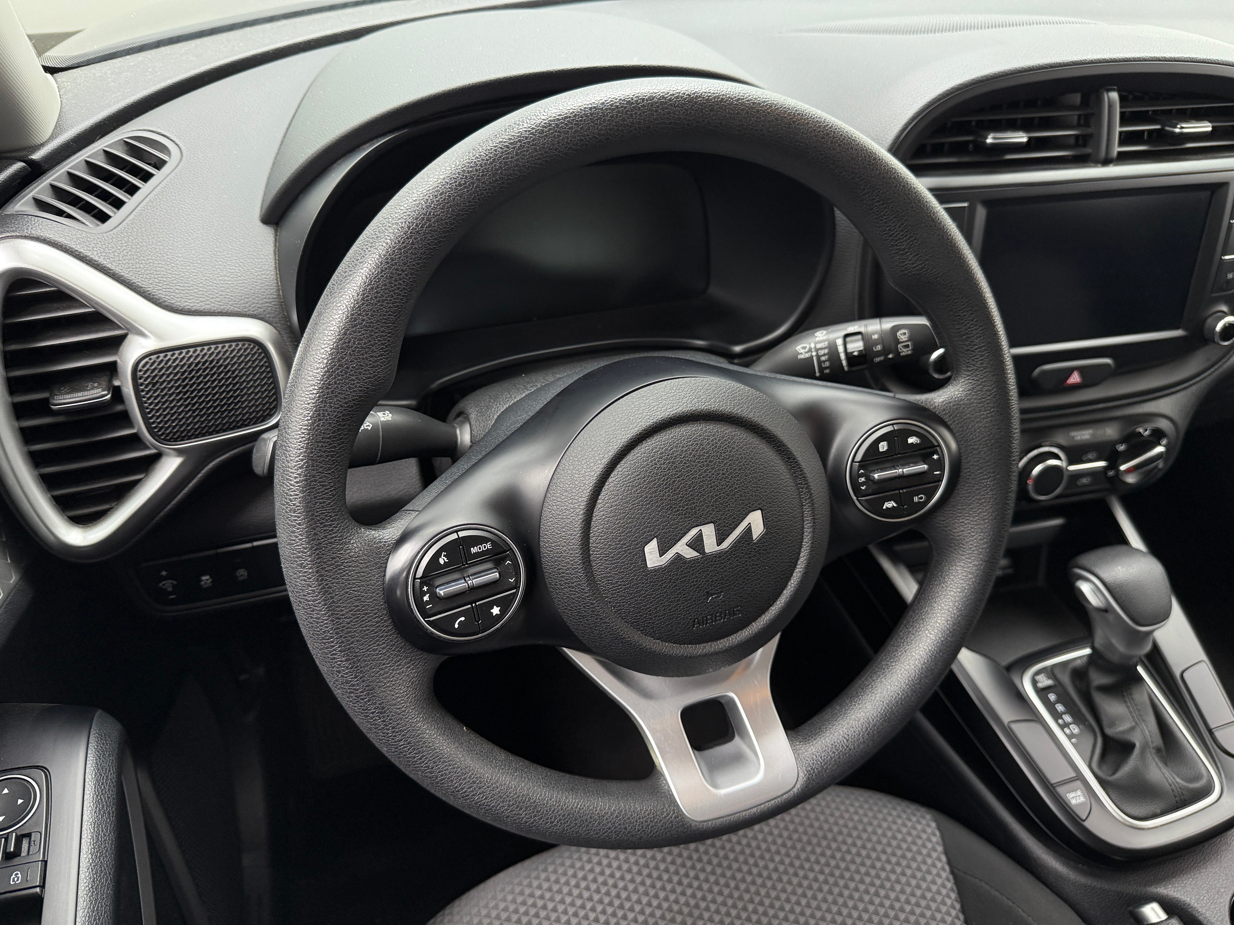 2023 Kia Soul LX 5