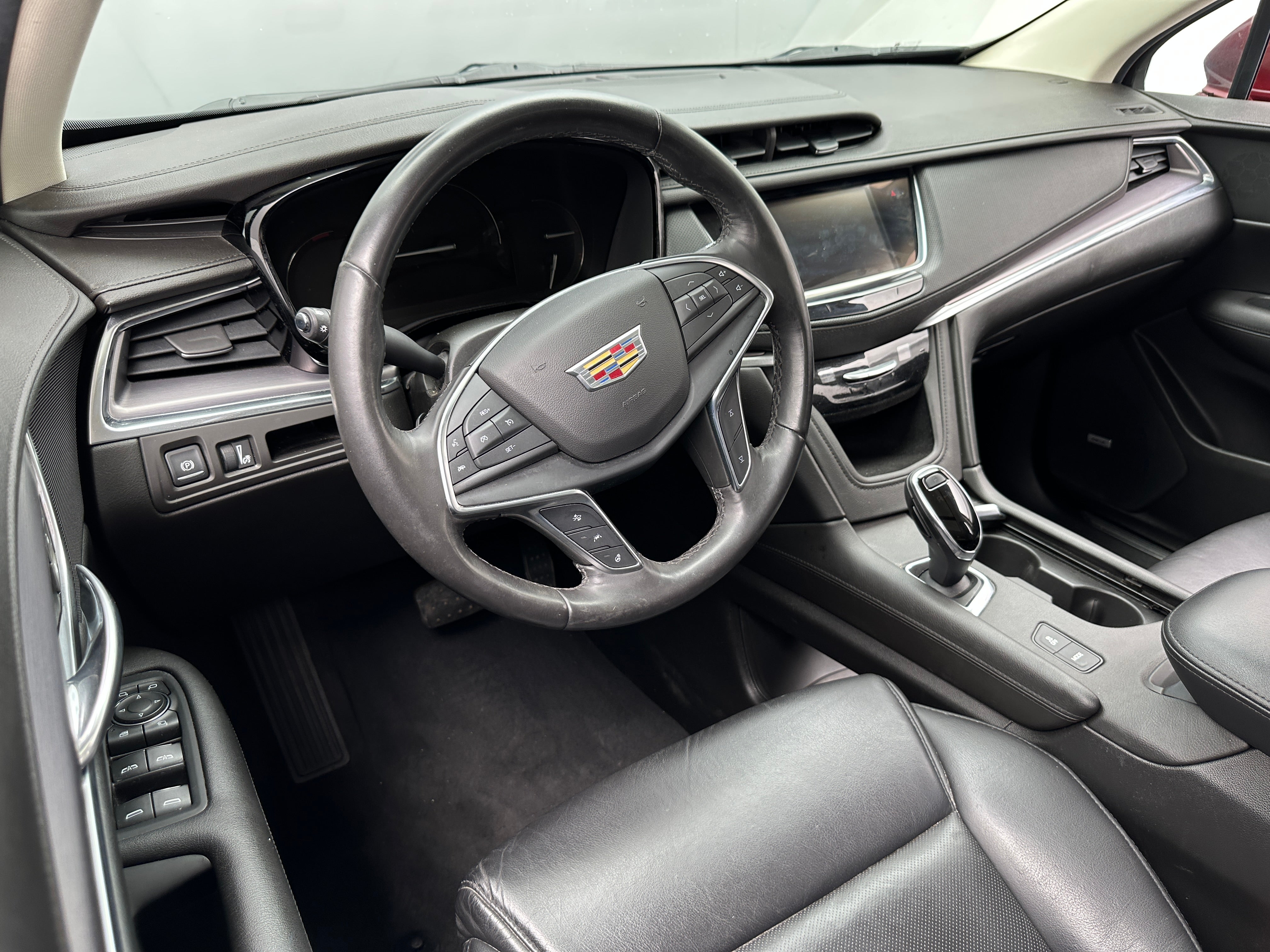 2018 Cadillac XT5 Premium Luxury 2
