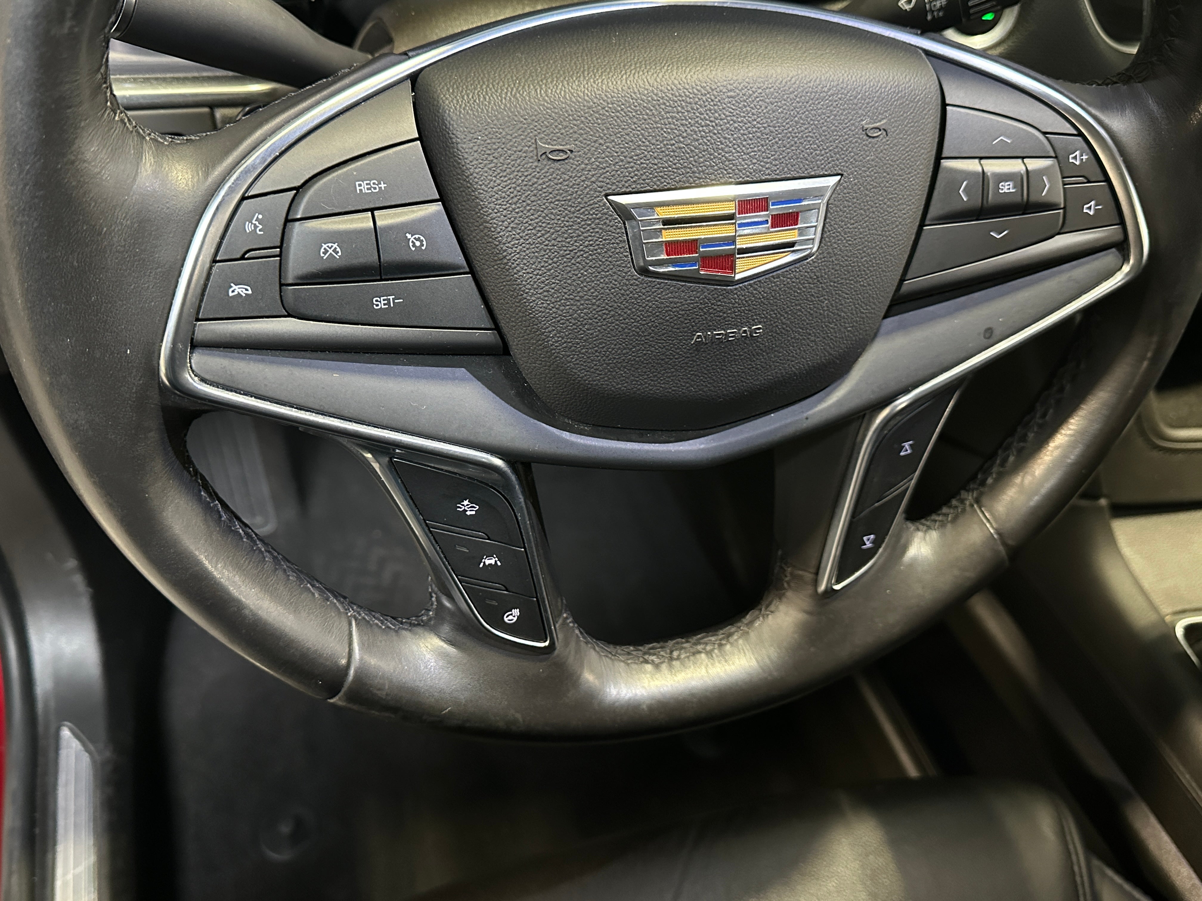2018 Cadillac XT5 Premium Luxury 4