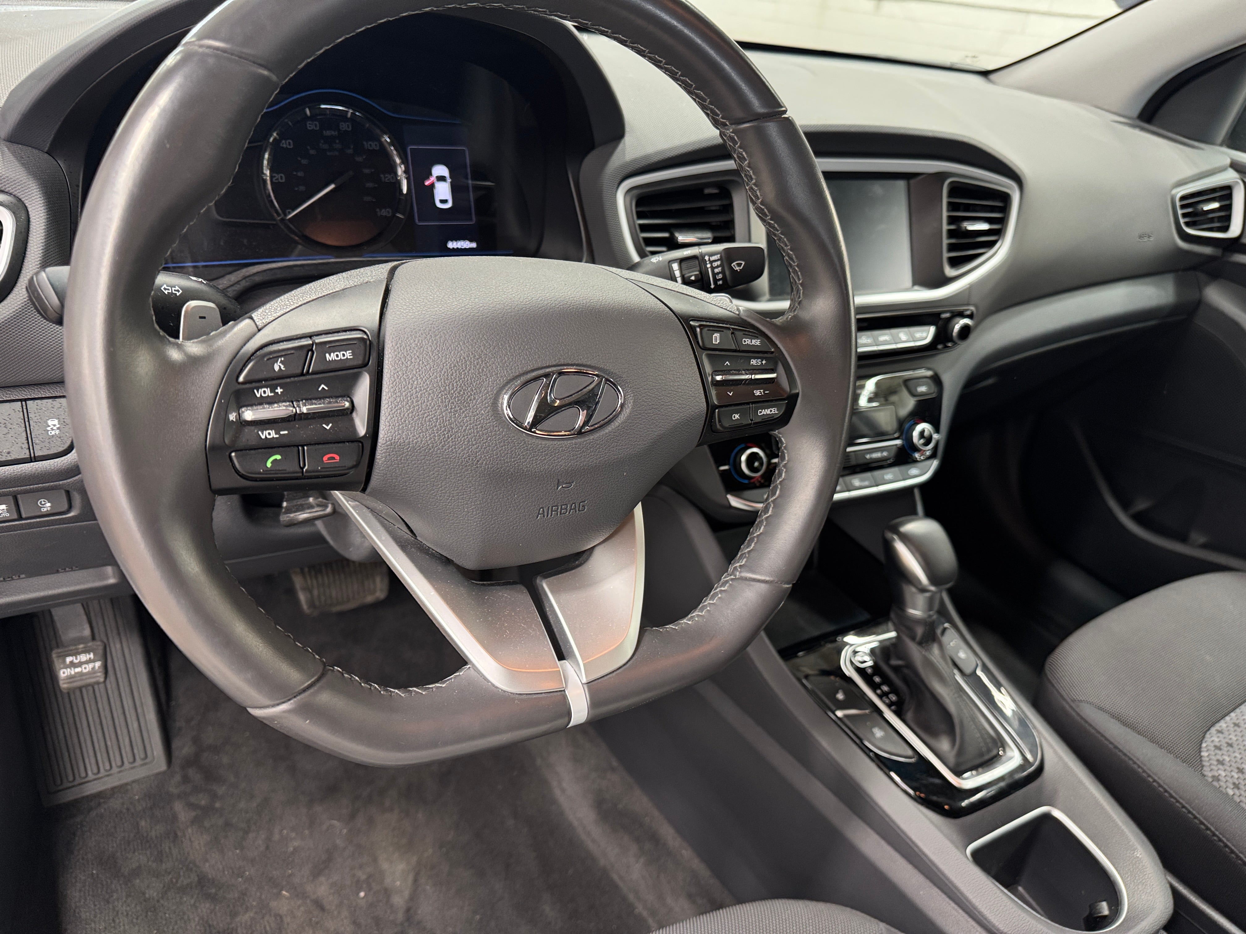 2019 Hyundai Ioniq SE 3