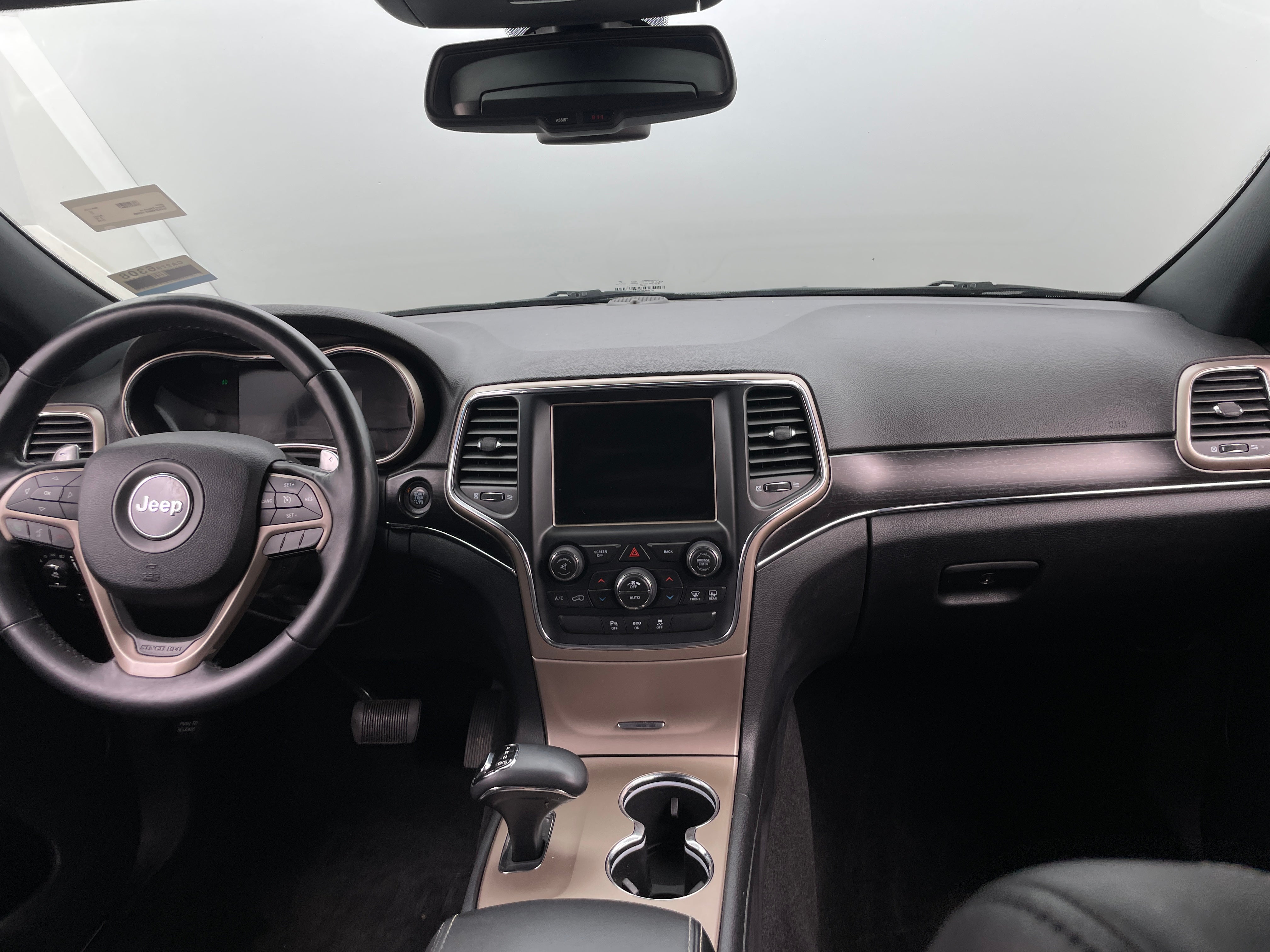 2014 Jeep Grand Cherokee Limited Edition 2