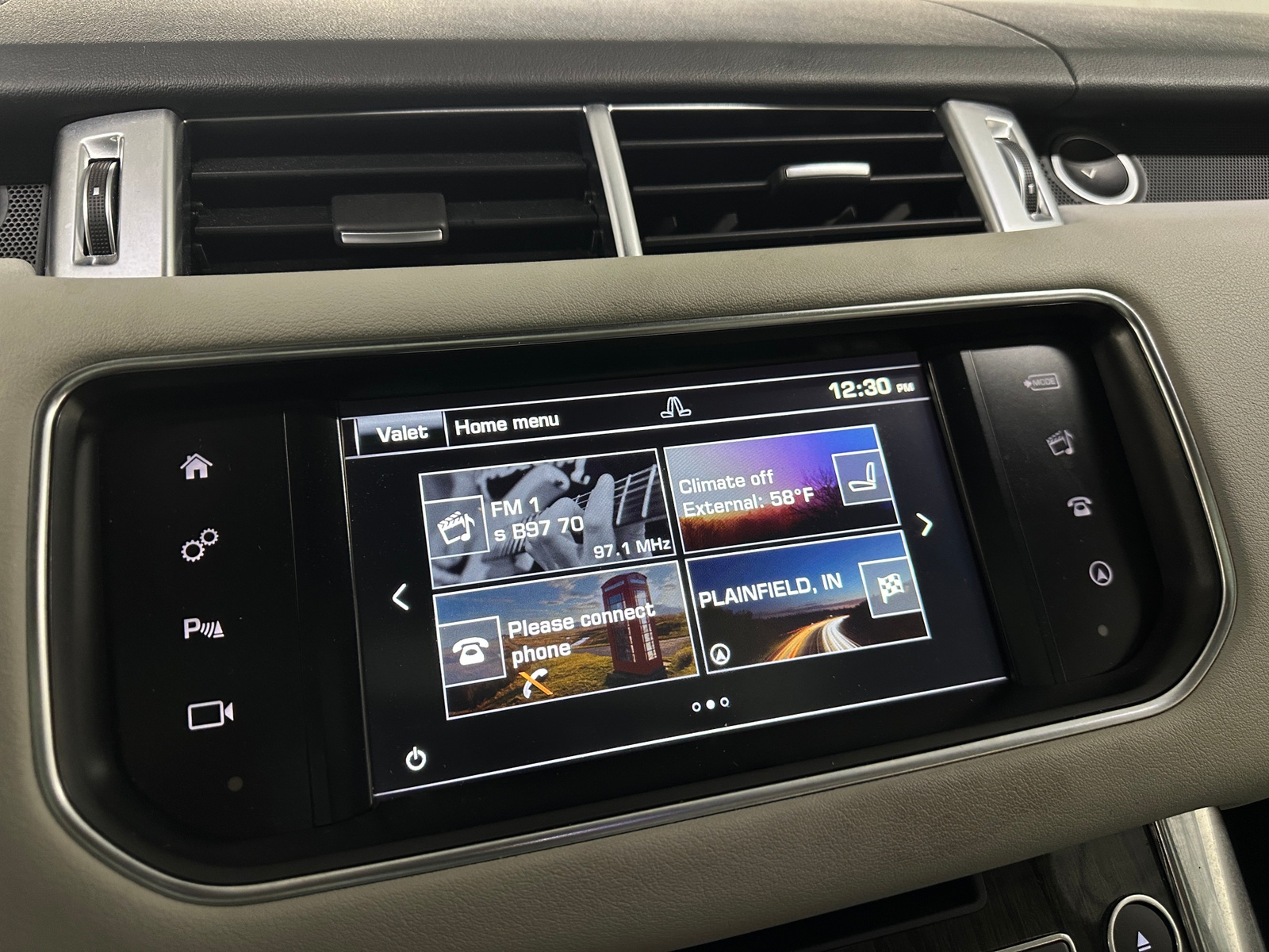 Thumbnail: 2016 Land Rover Range Rover Sport - 3