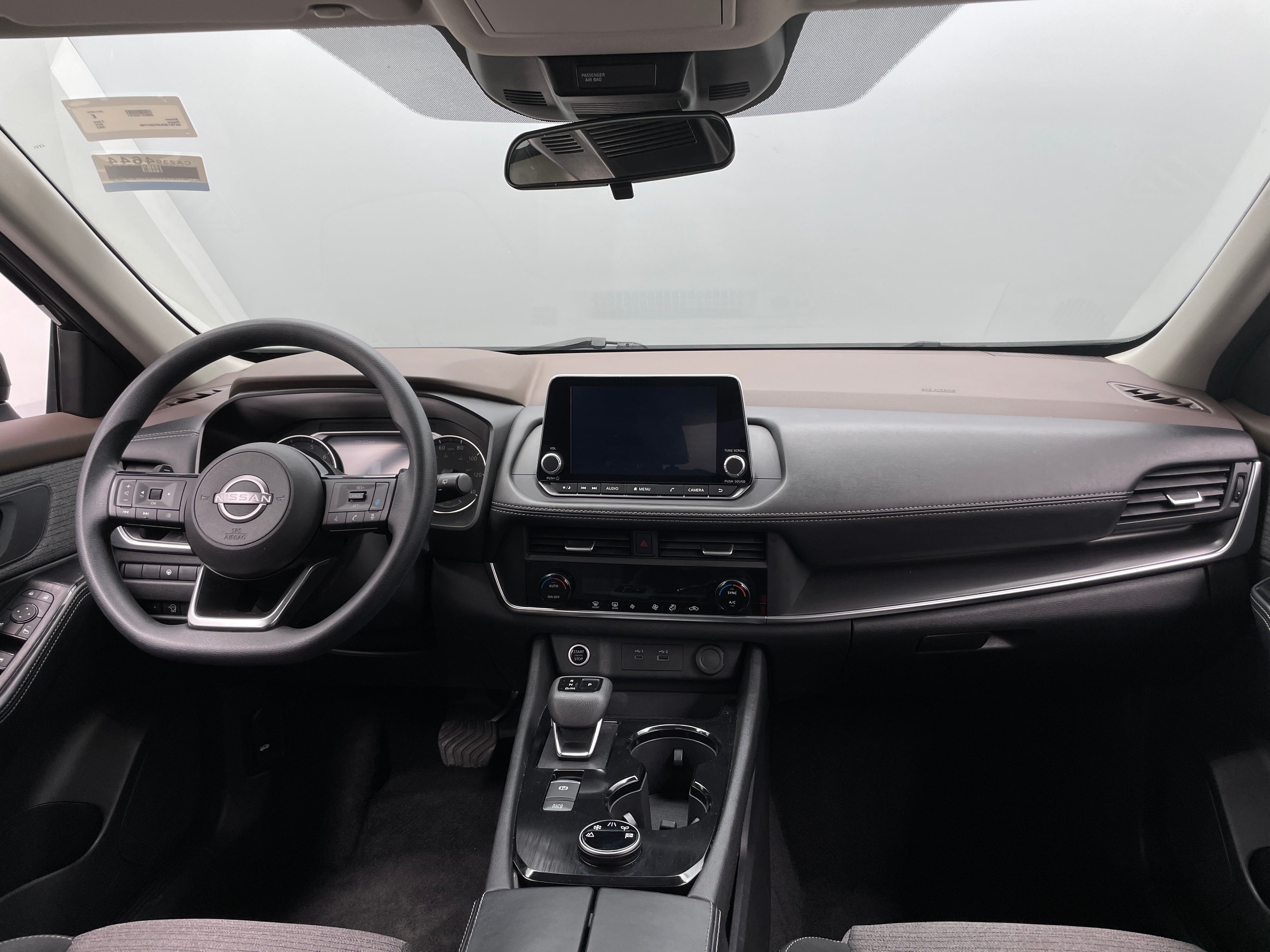 2023 Nissan Rogue SV 3