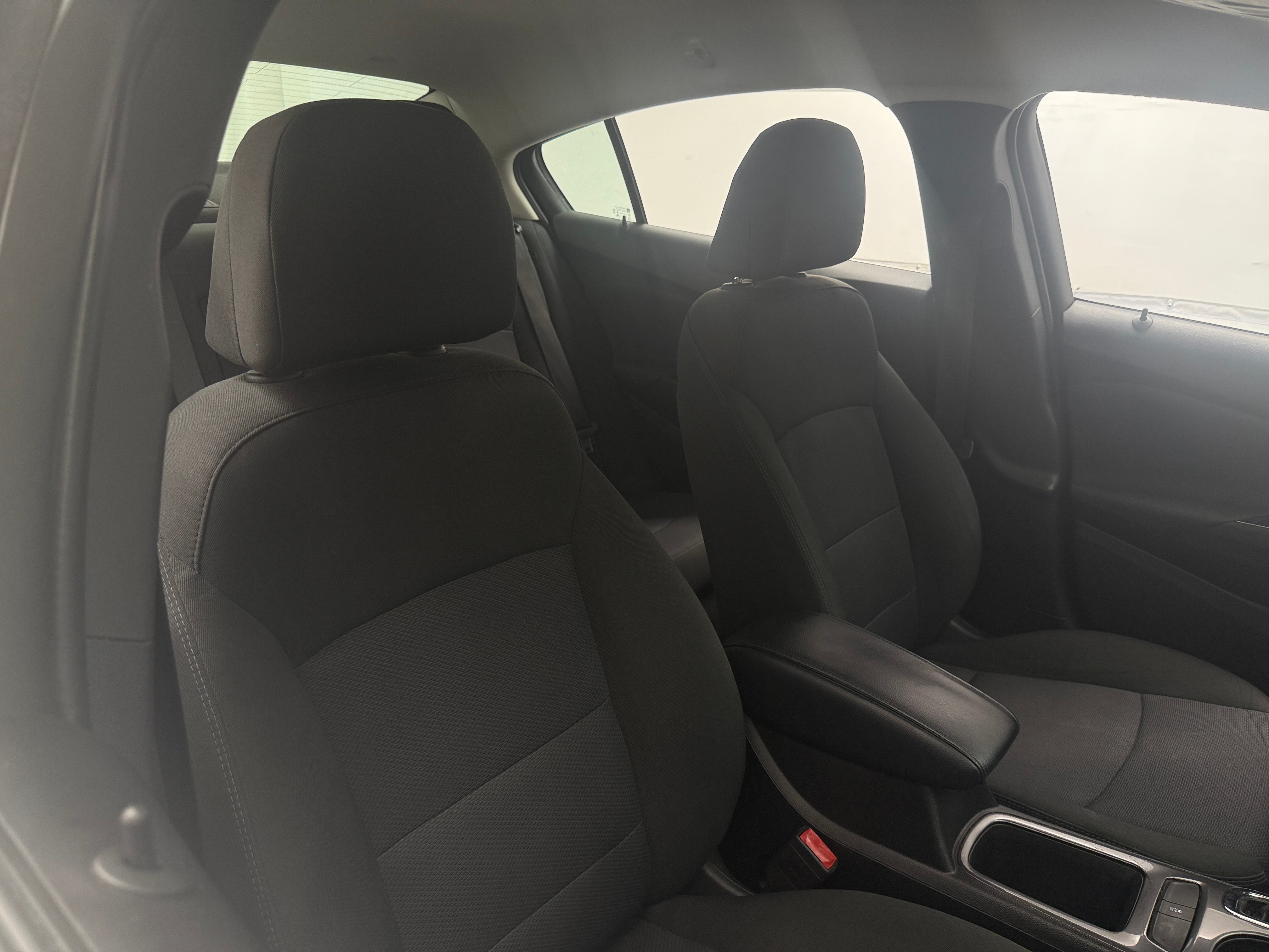 2018 Chevrolet Cruze LT 2
