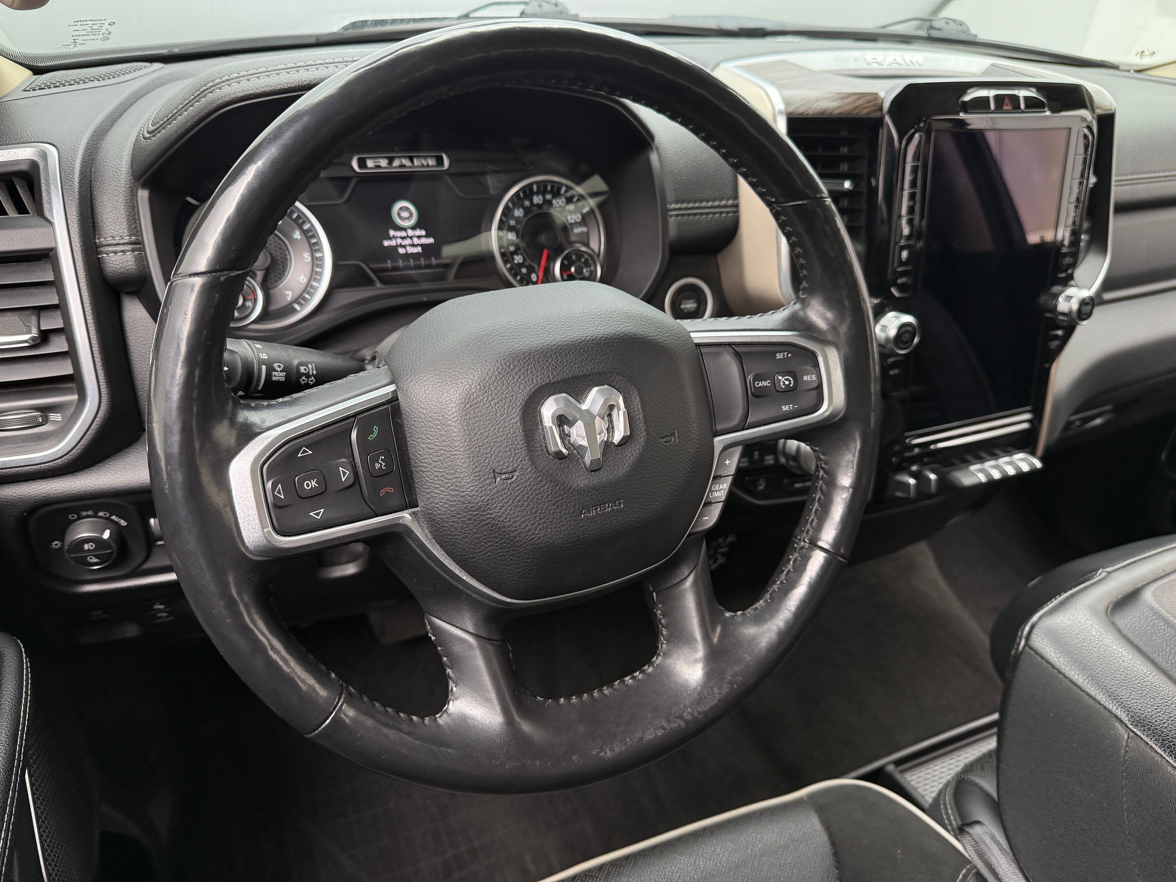 2020 RAM 1500 Laramie 4