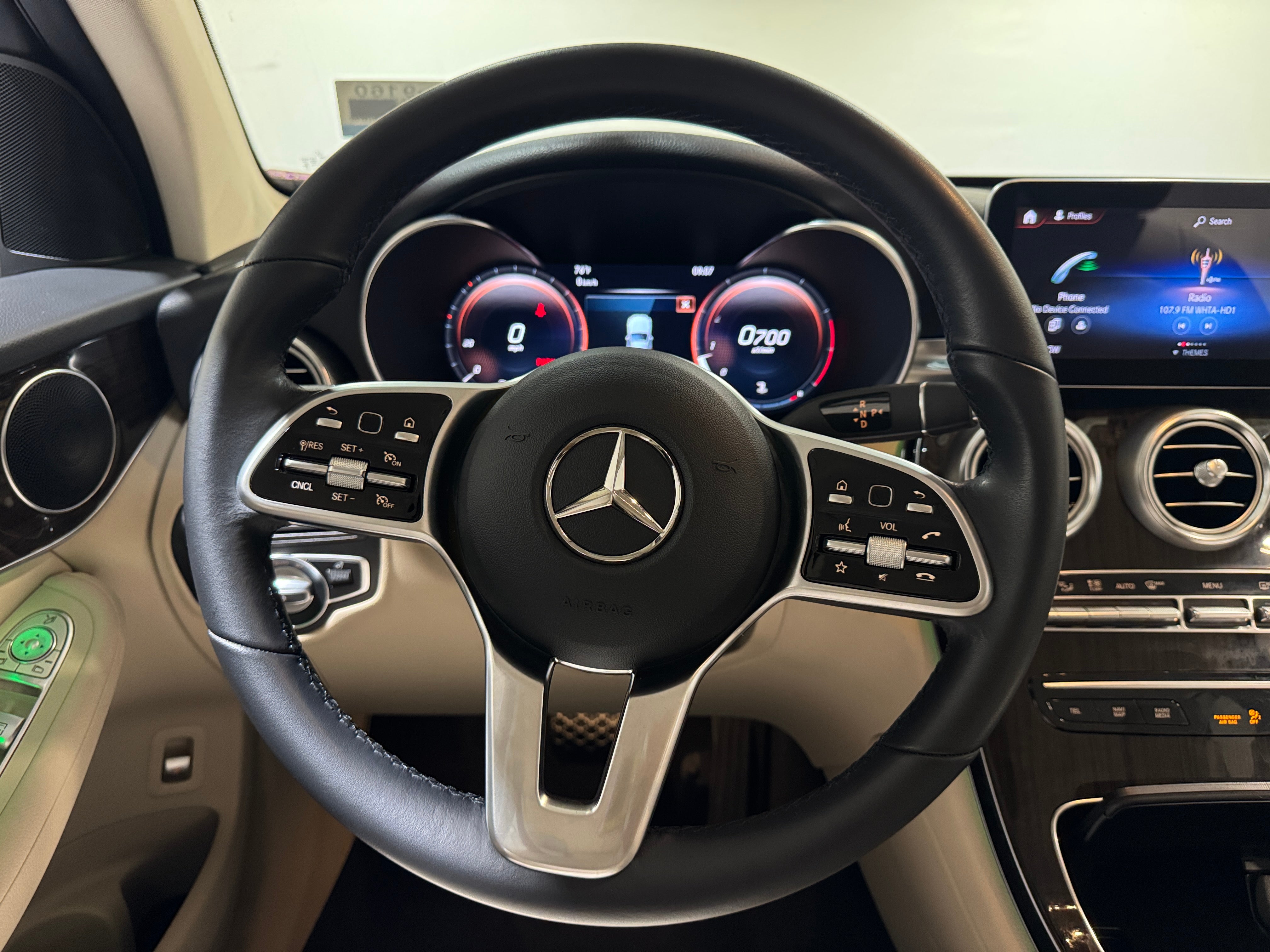 2022 Mercedes-Benz GLC 300 4