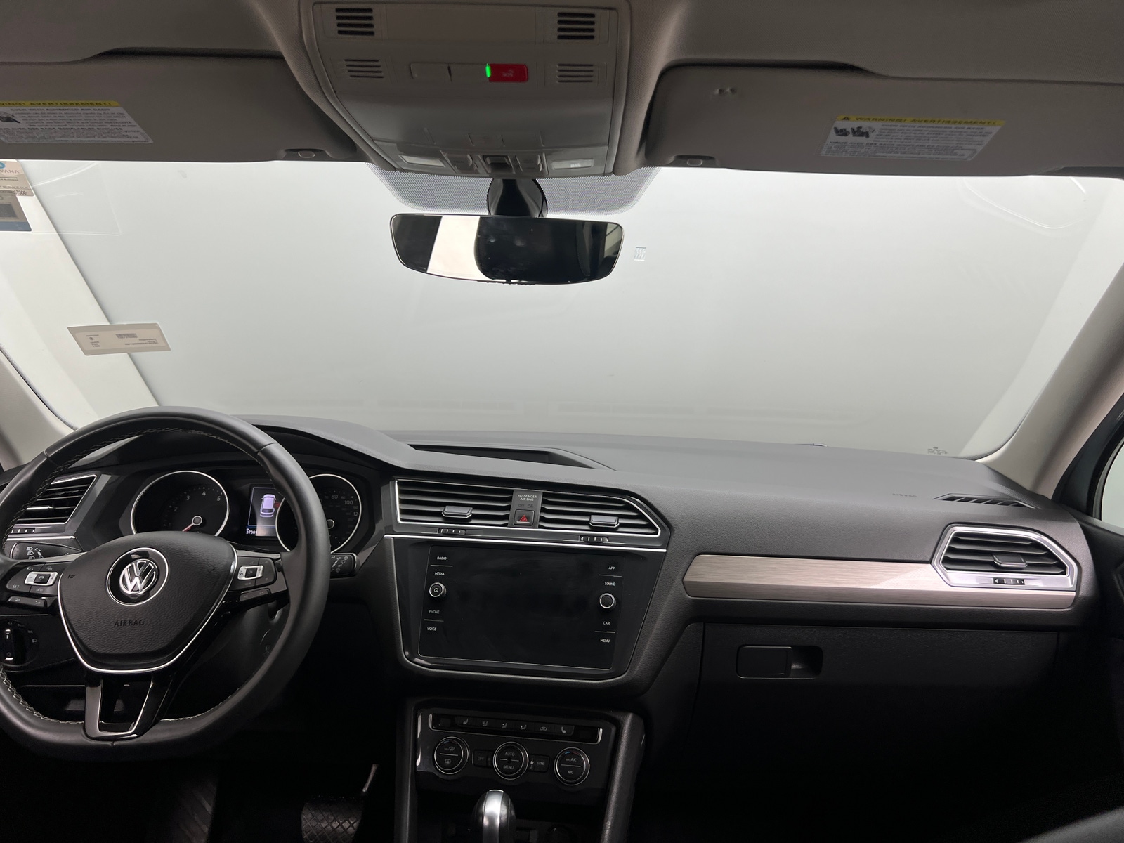 Thumbnail: 2021 Volkswagen Tiguan - 2