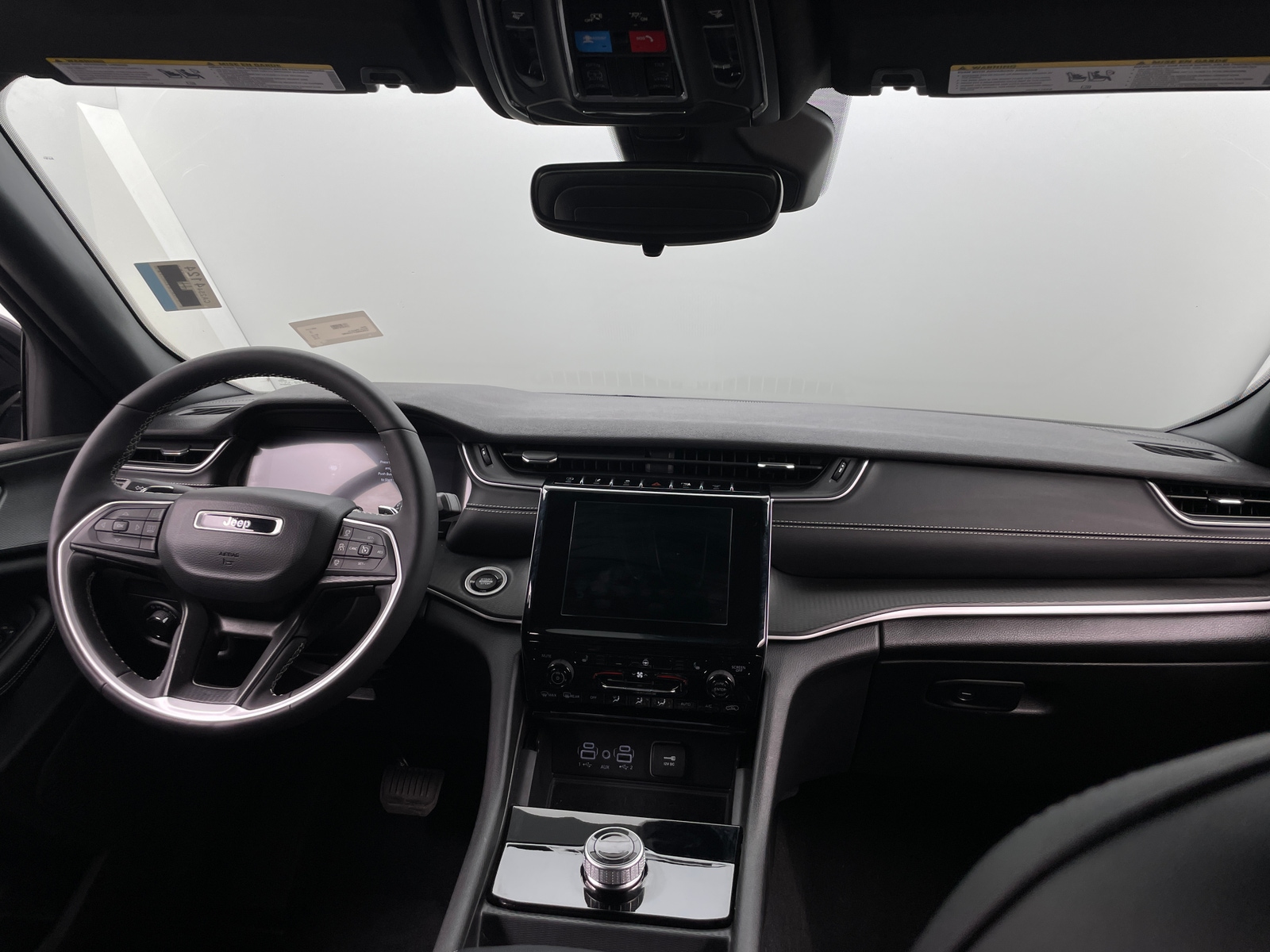 Thumbnail: 2023 Jeep Grand Cherokee - 3