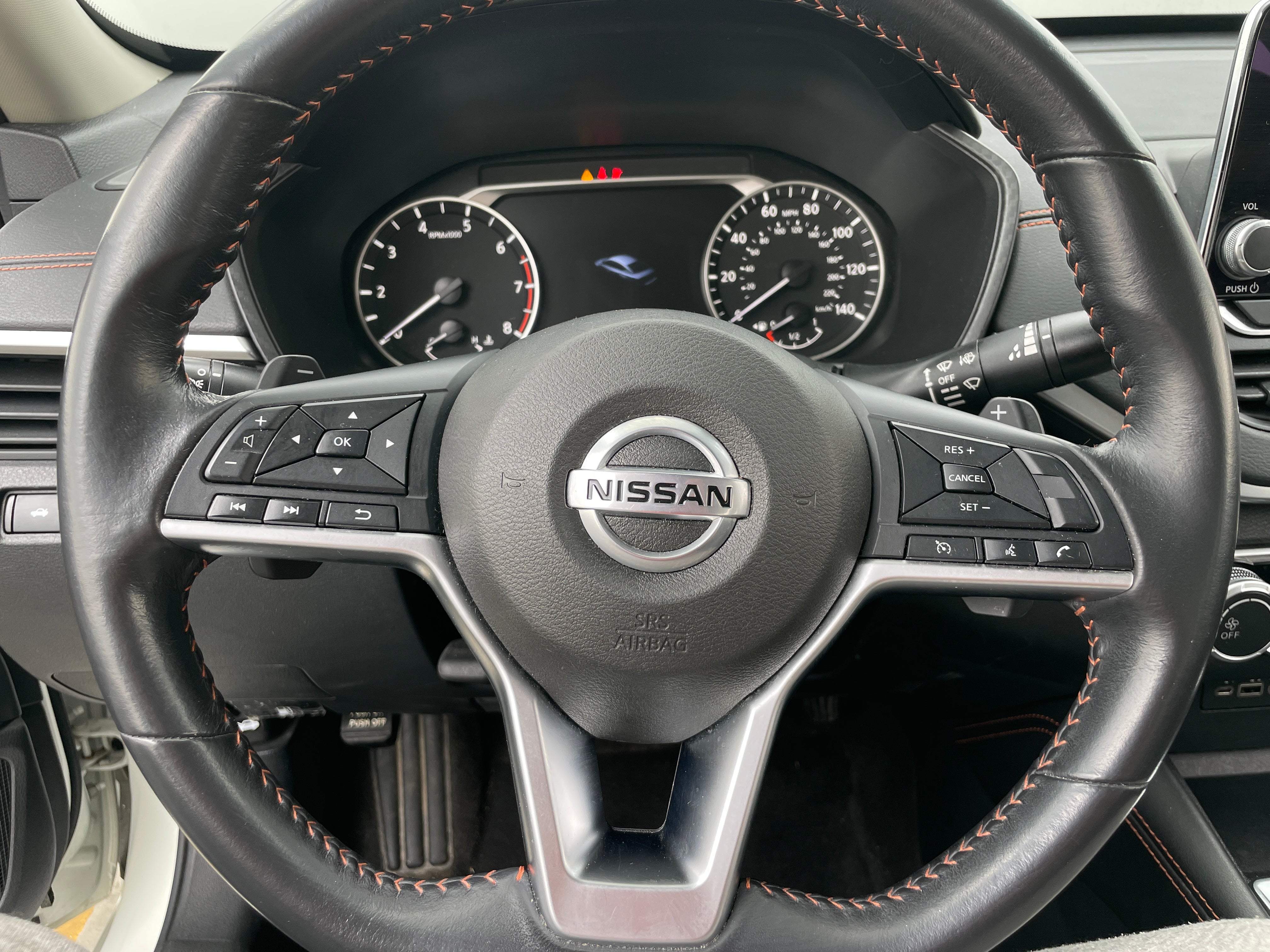 2022 Nissan Altima SR 5