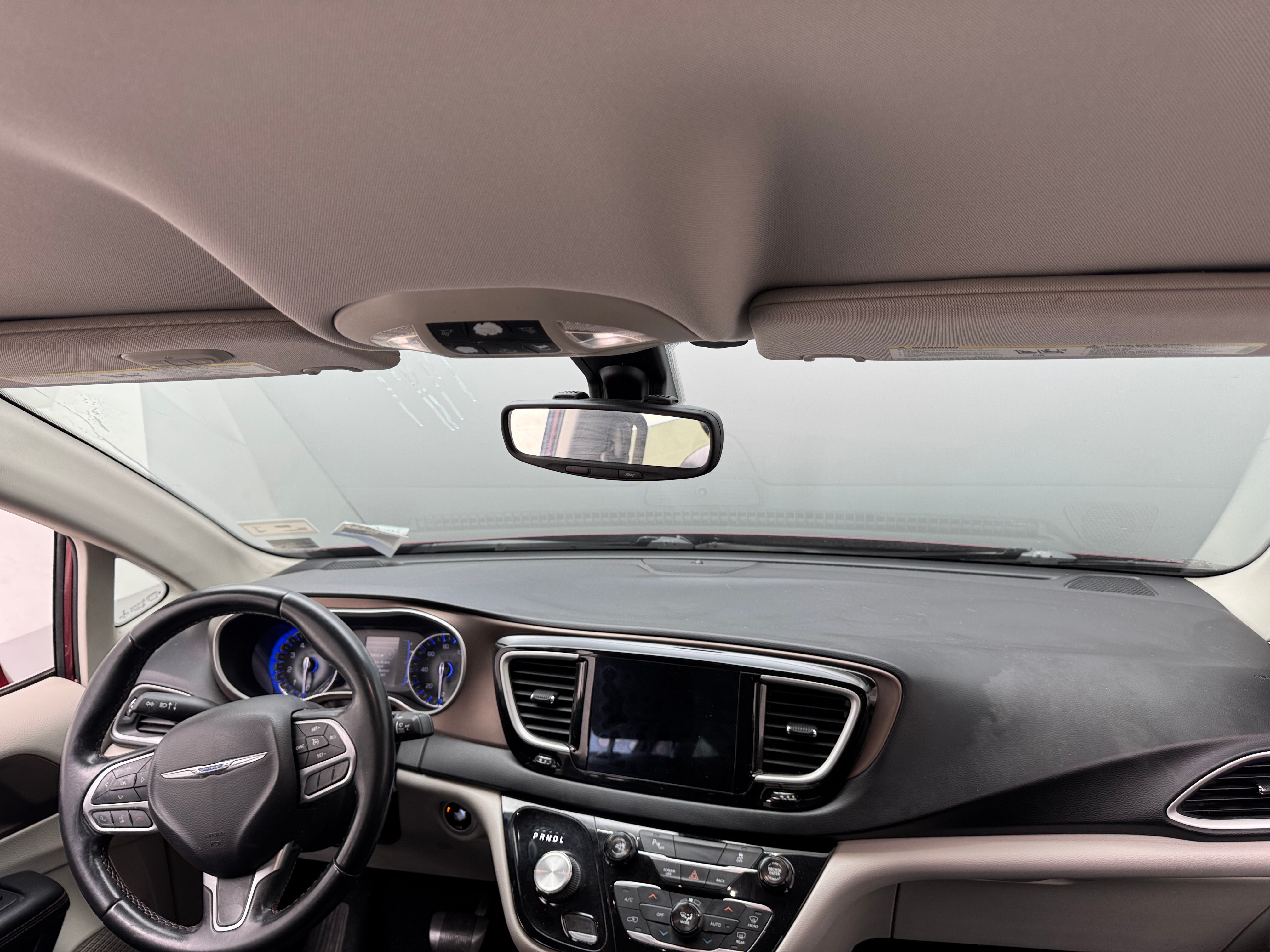 2017 Chrysler Pacifica Touring L 2