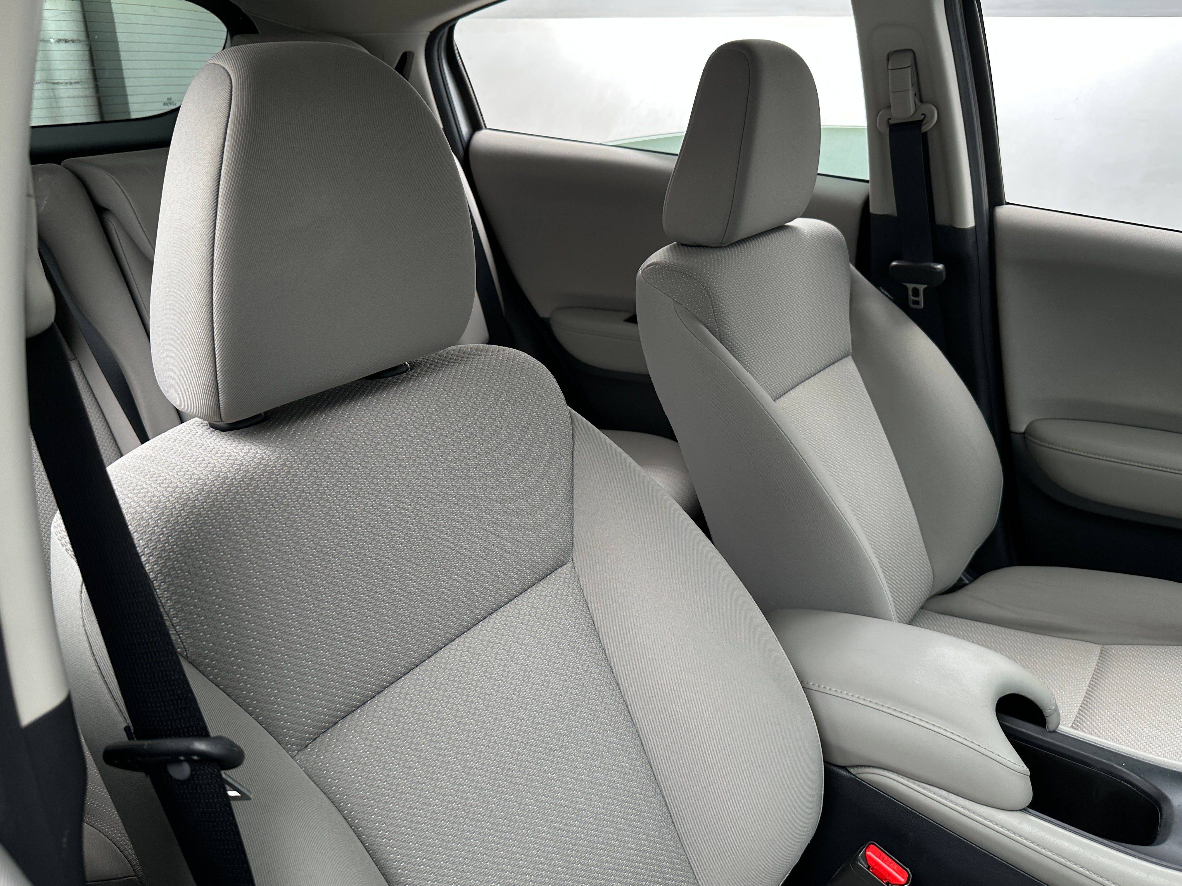 2018 Honda HR-V LX 2
