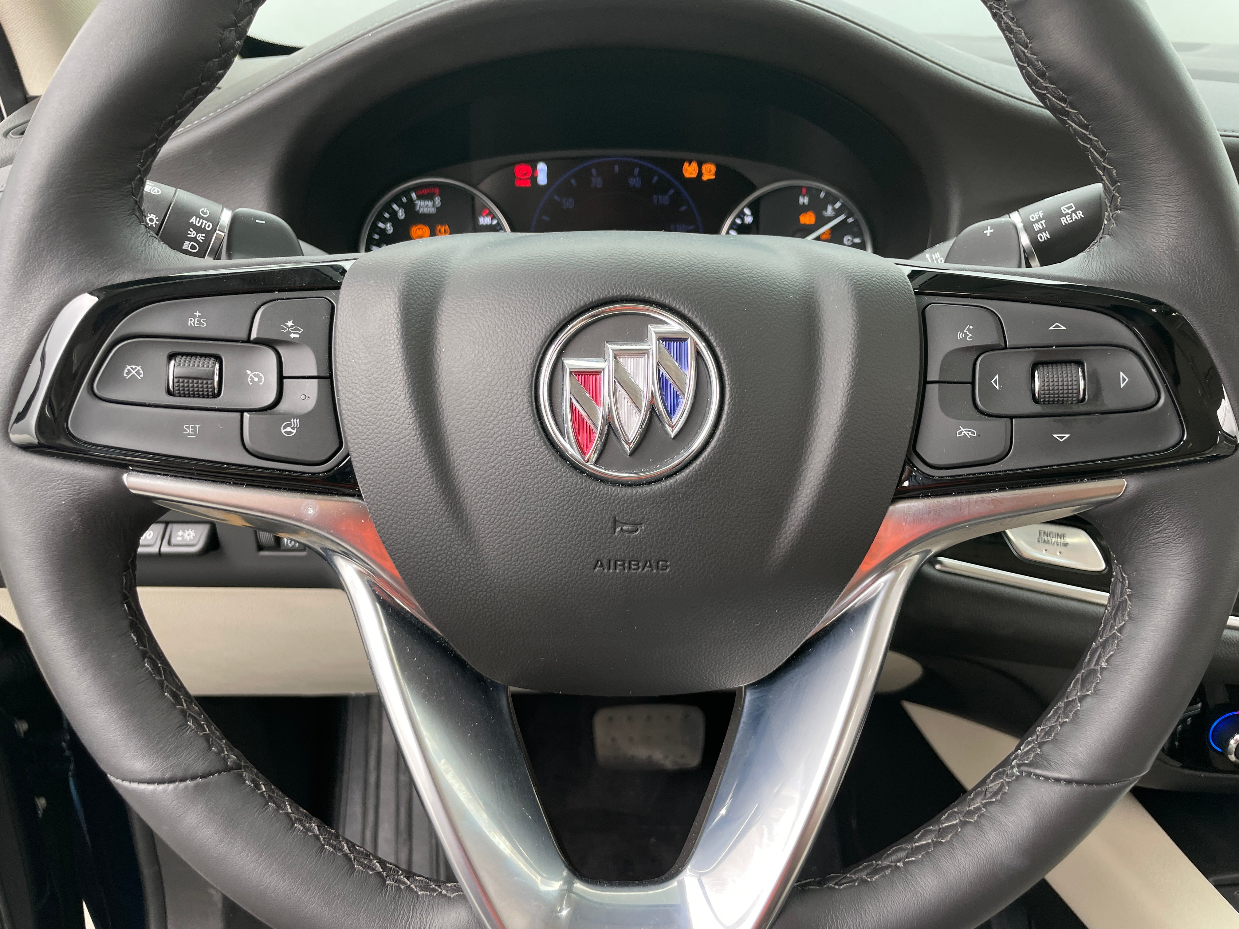 2023 Buick Enclave Avenir 4