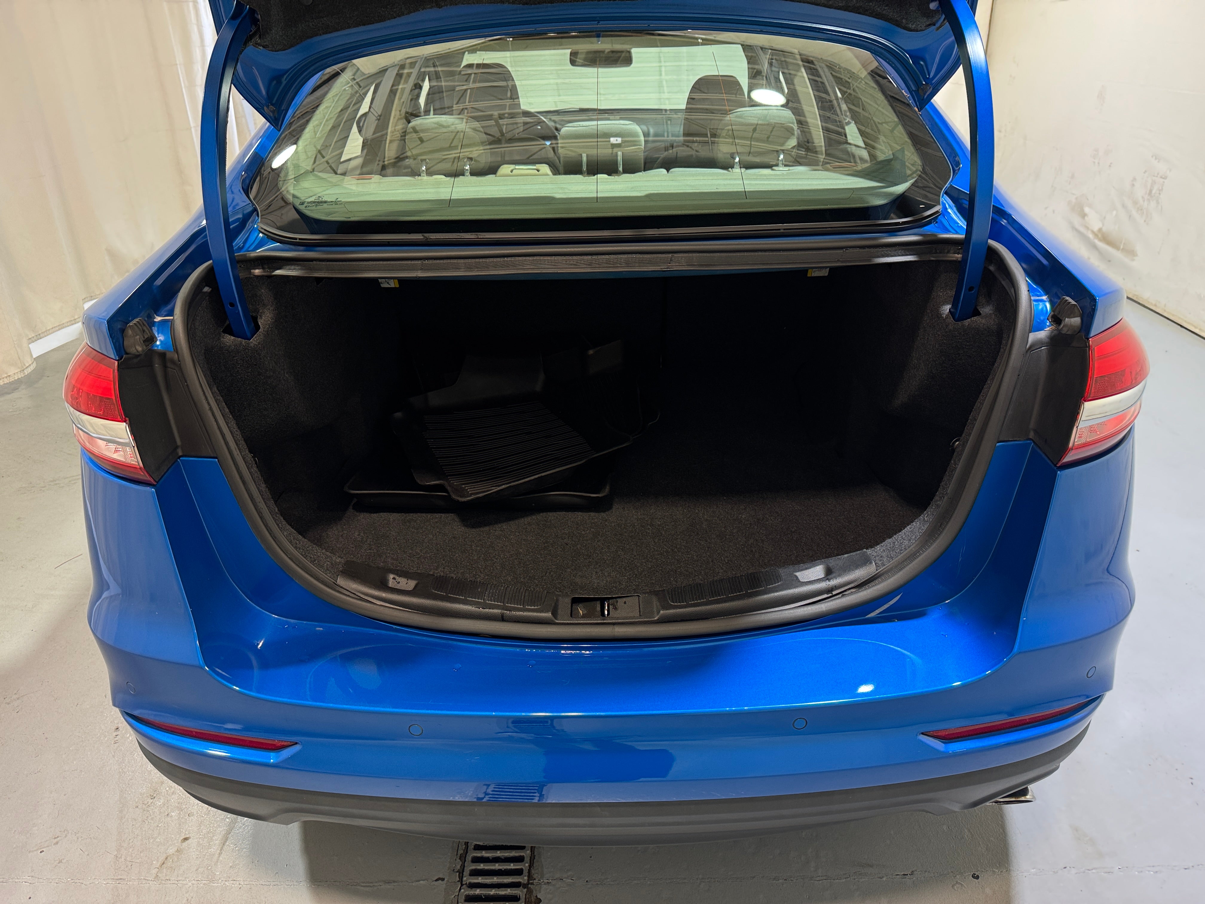 2020 Ford Fusion SE 7