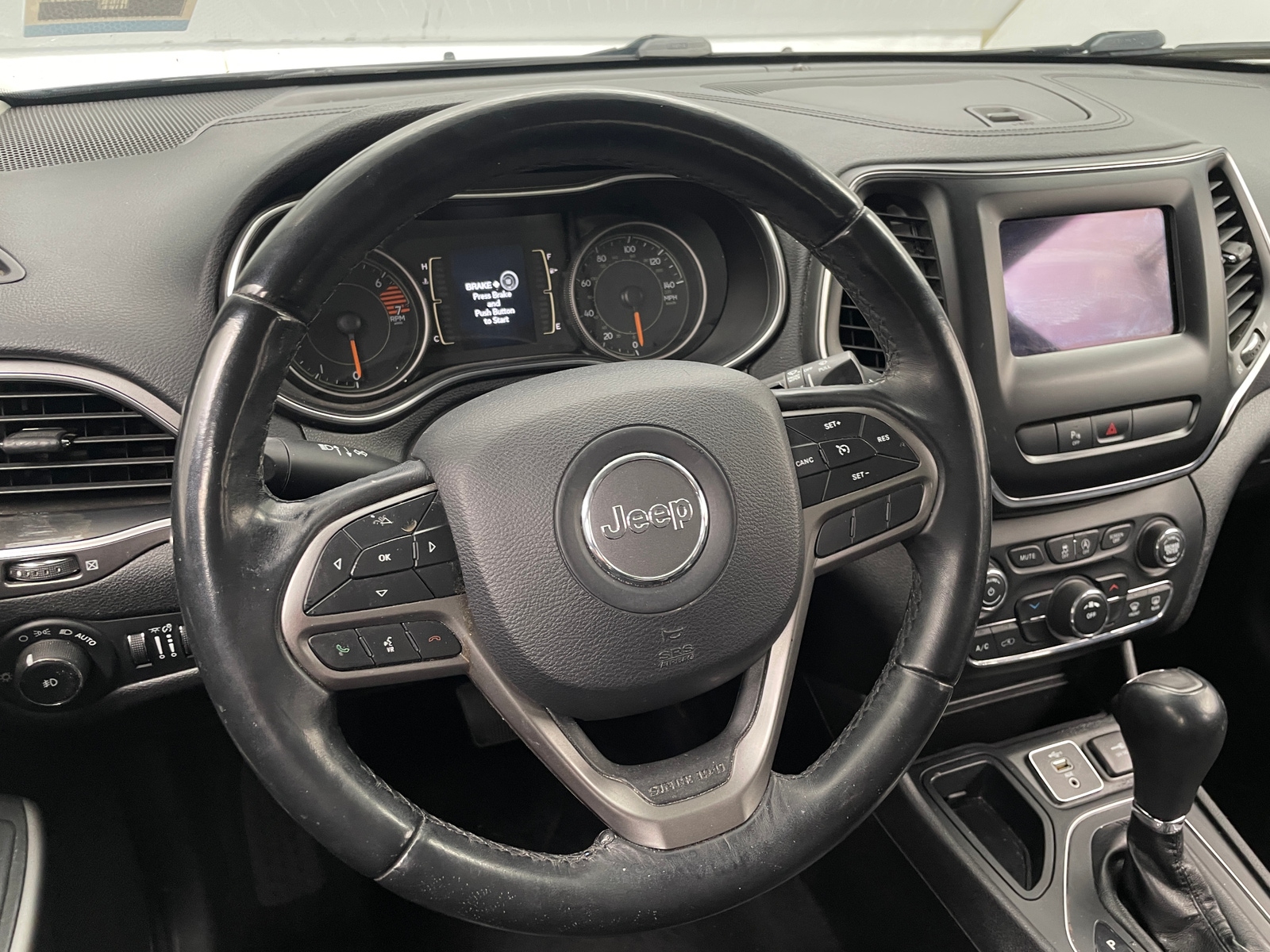 Thumbnail: 2019 Jeep Cherokee - 5