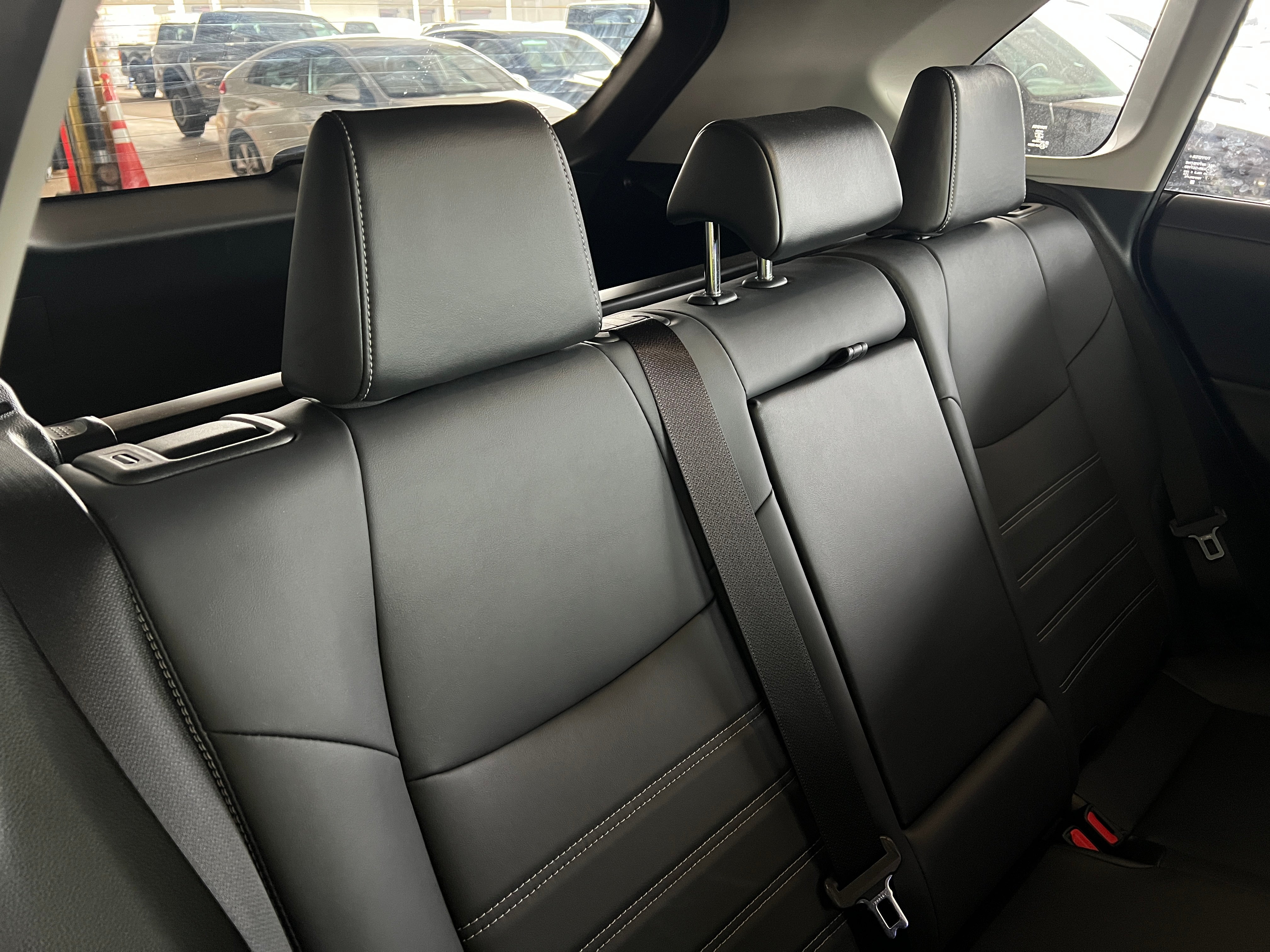 2023 Toyota RAV4 XLE Premium 6