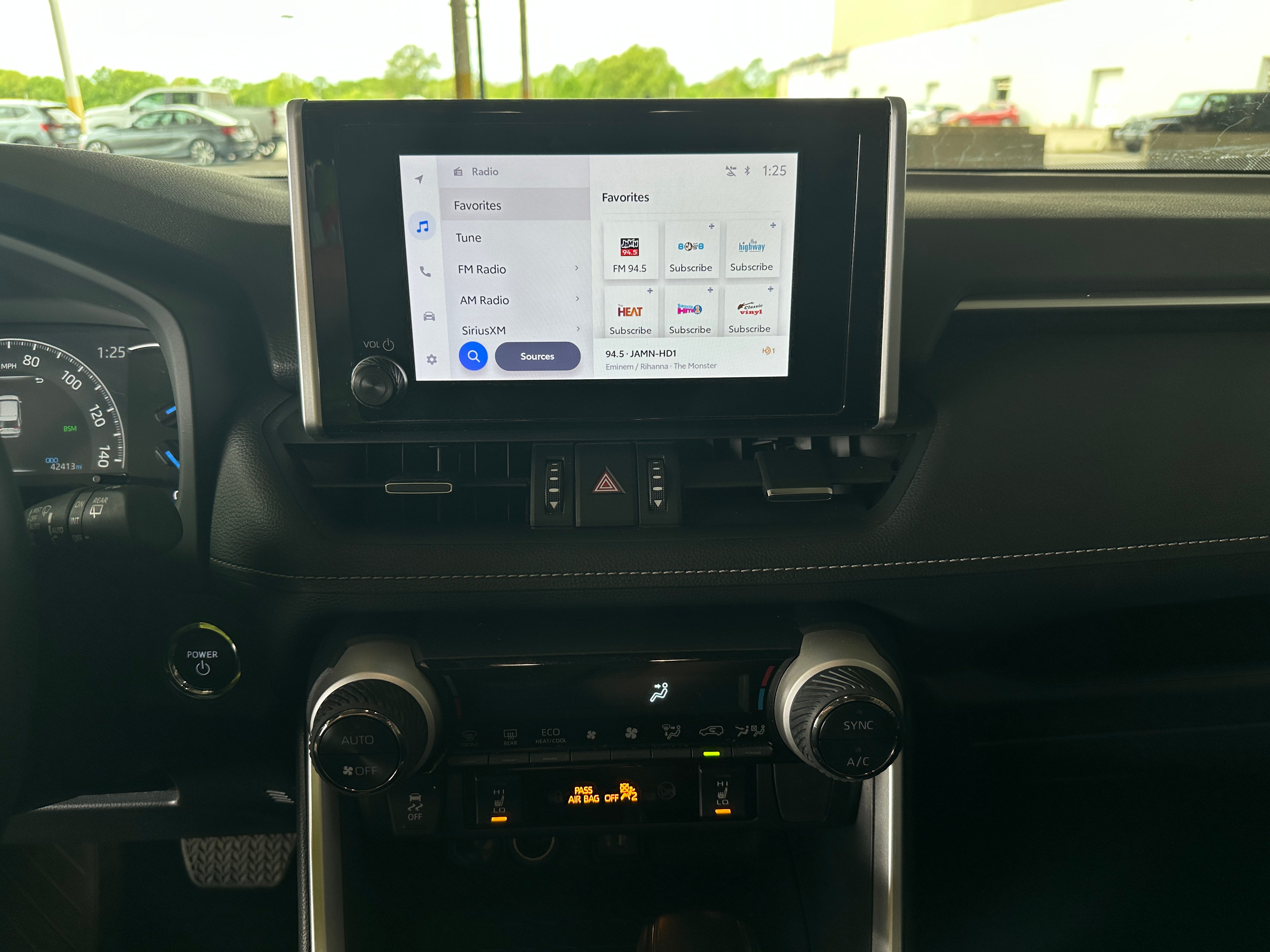 2023 Toyota RAV4 XLE Premium 4