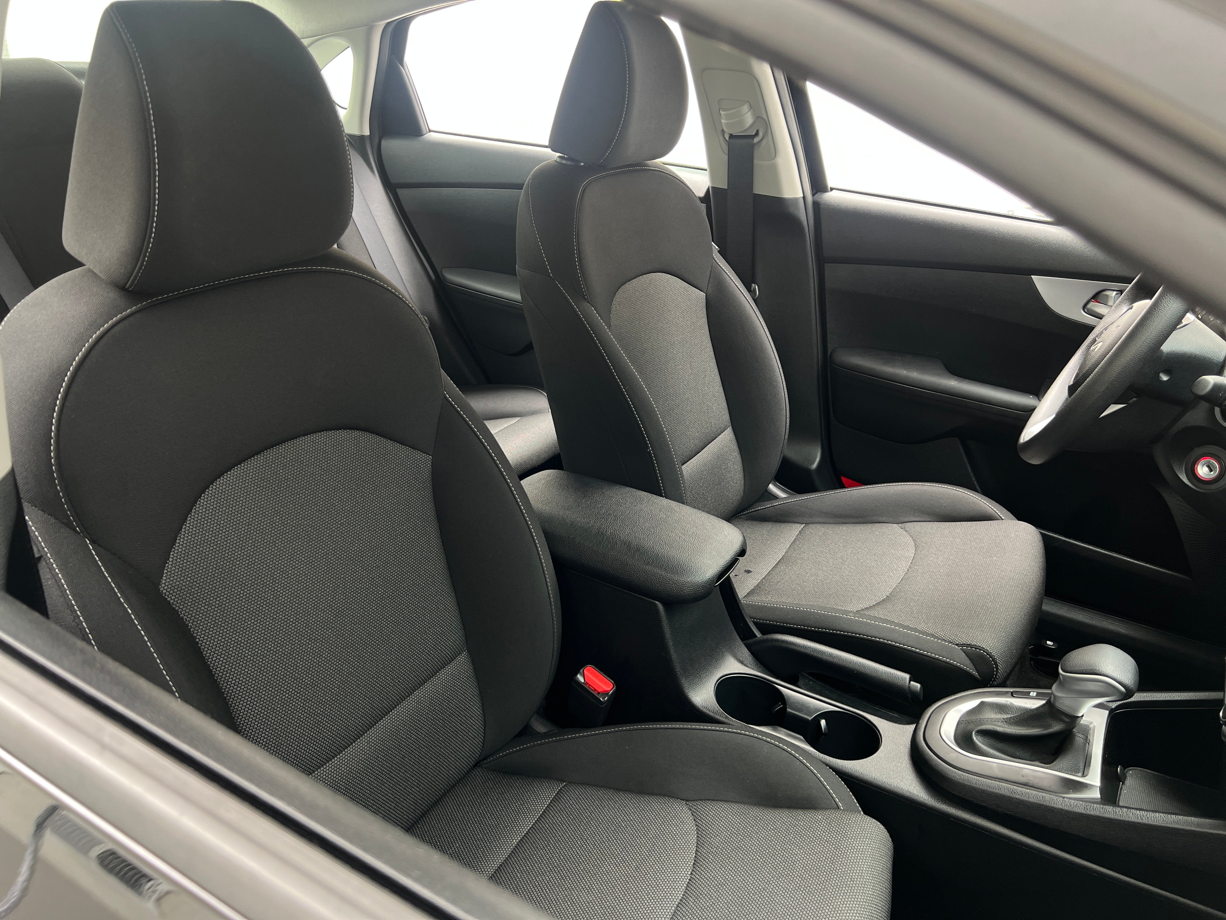2024 Kia Forte LXS 2