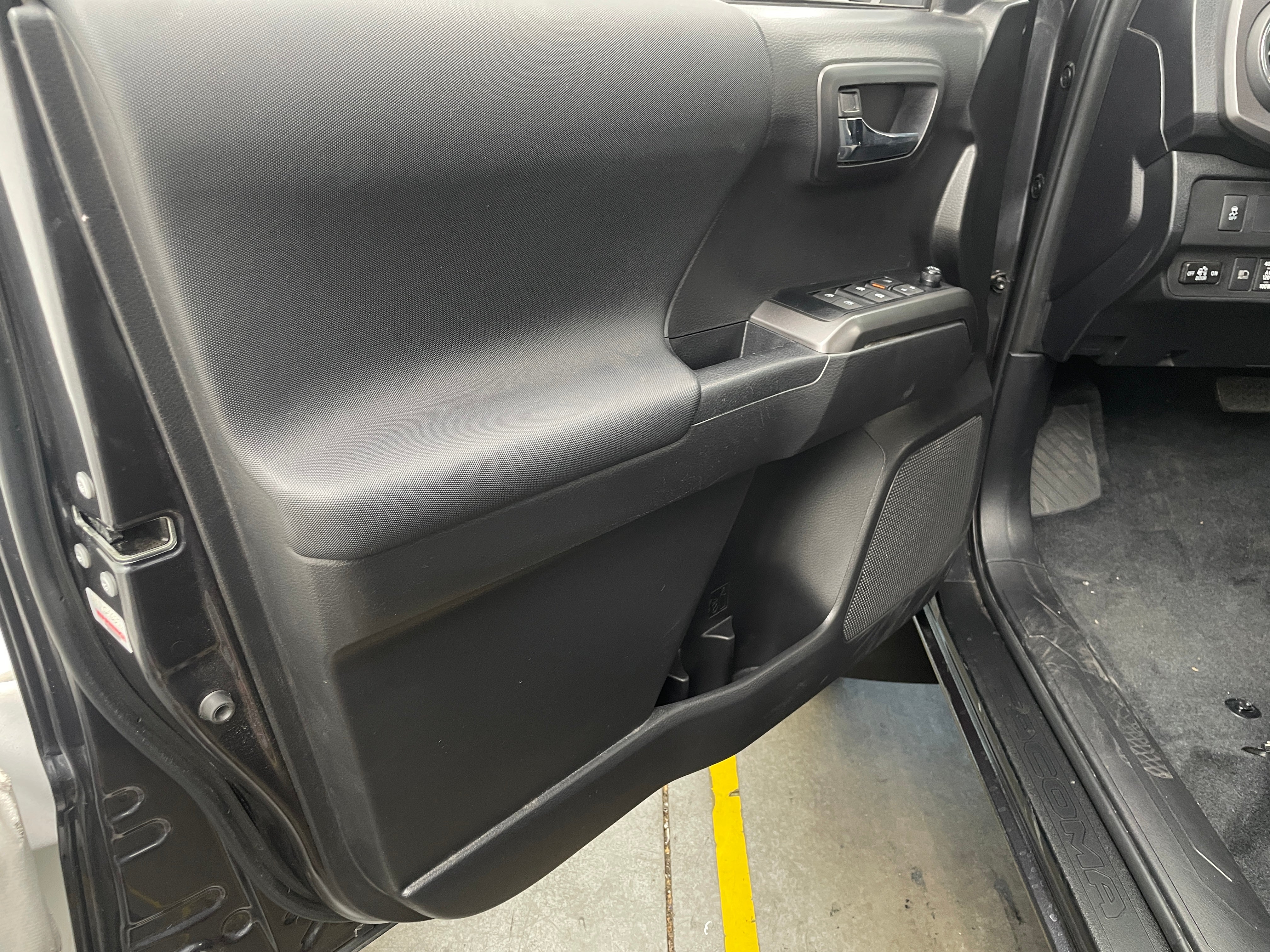 Image of 2023 Toyota Tacoma Double Cab TRD Off-Road 5 ft