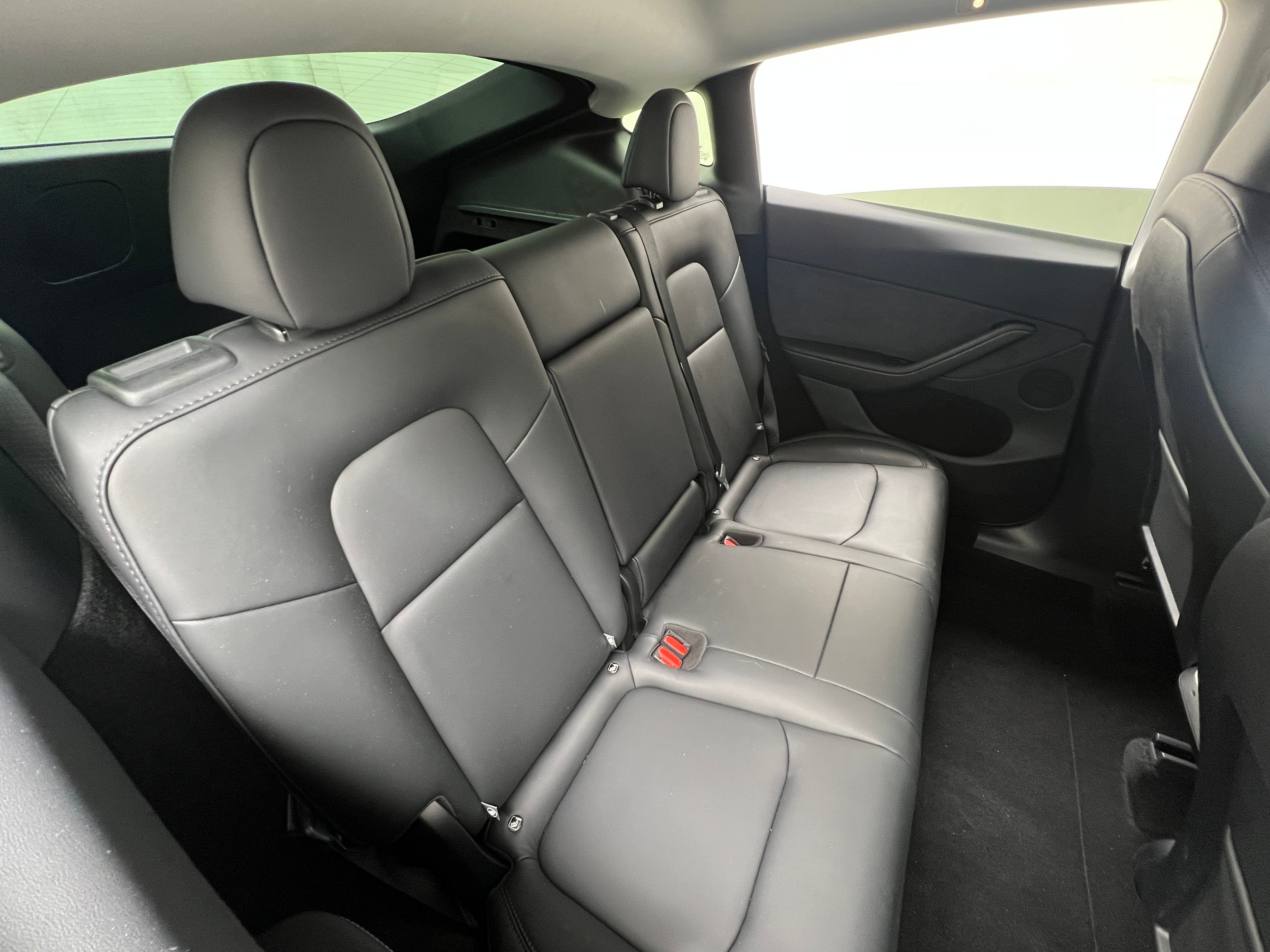 2024 Tesla Model Y Long Range 4