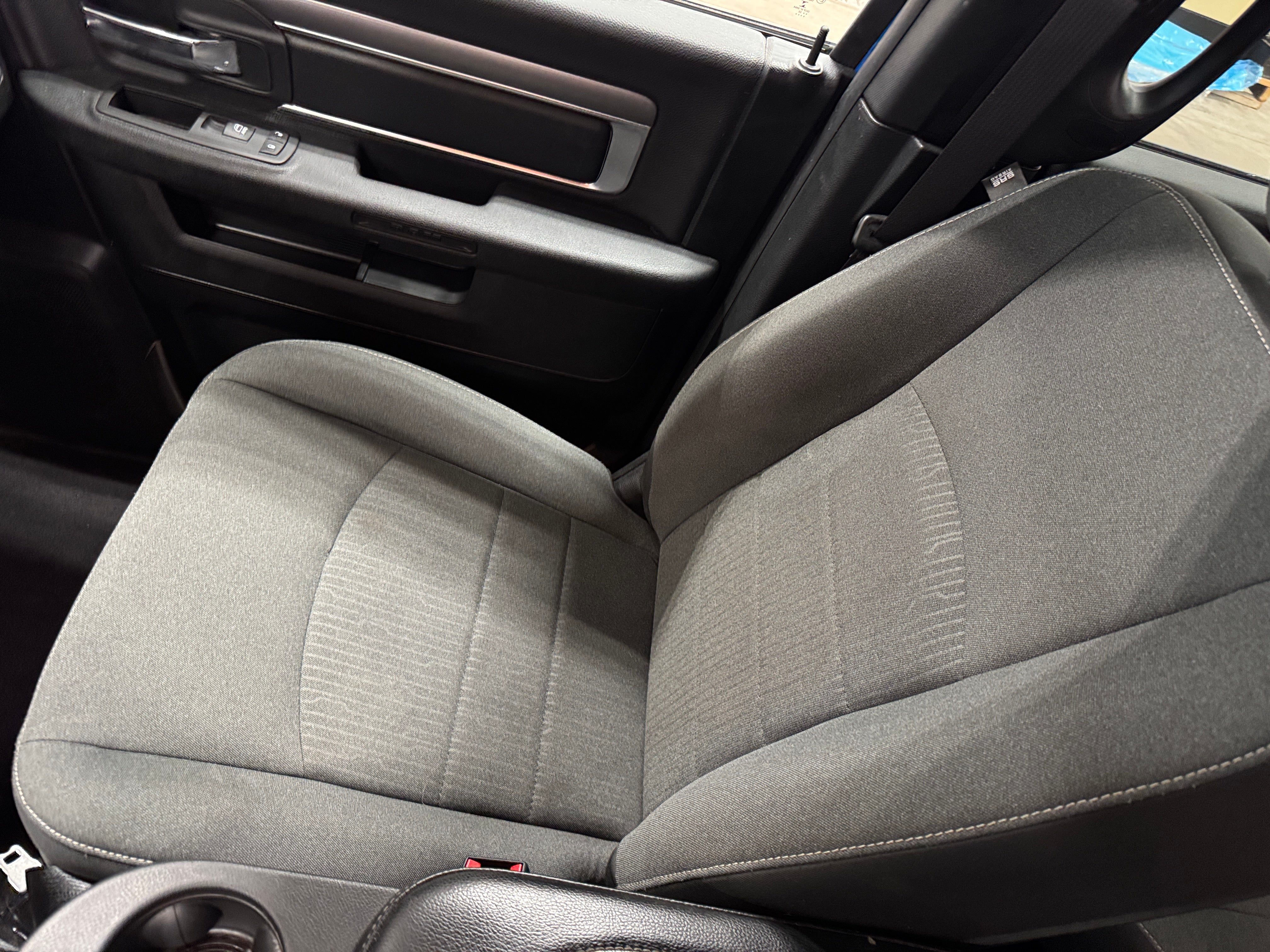 2022 RAM 1500 Classic Warlock 2