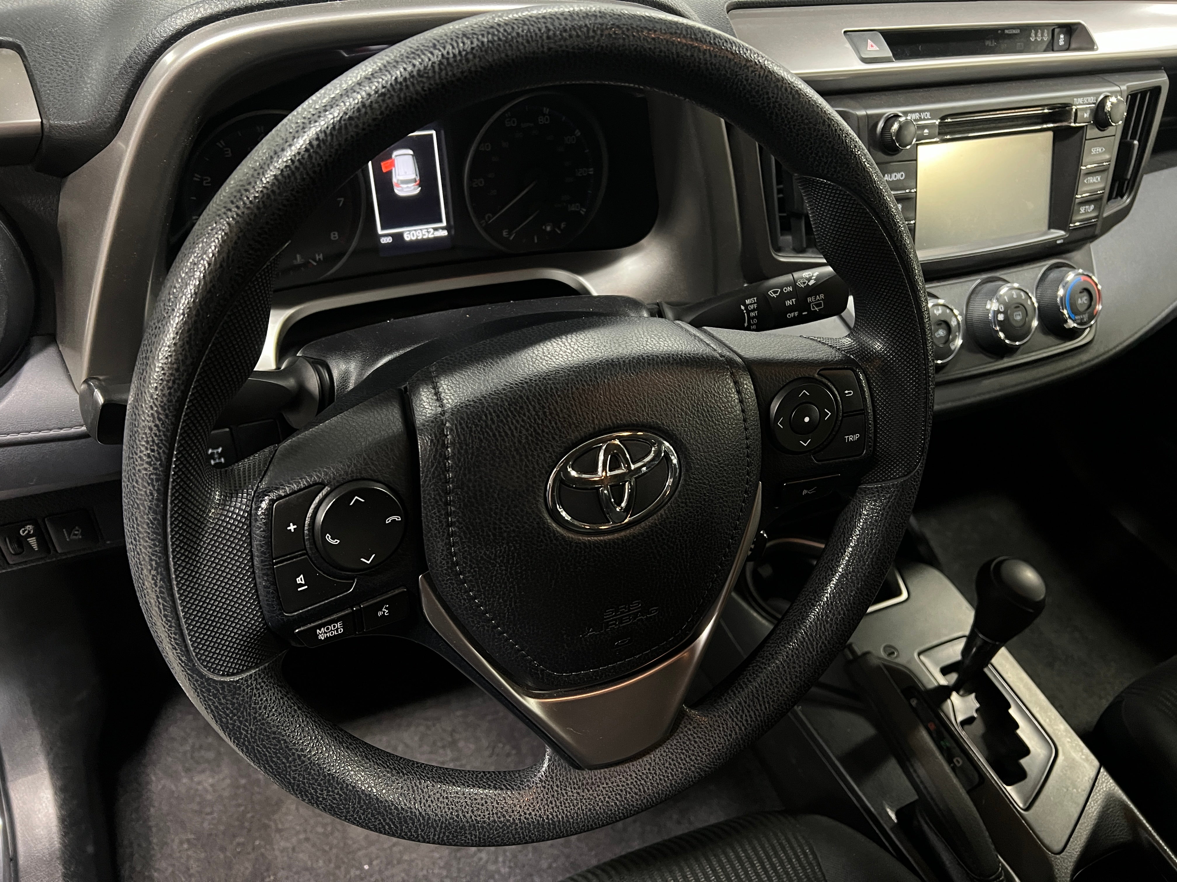 2018 Toyota RAV4 LE 5