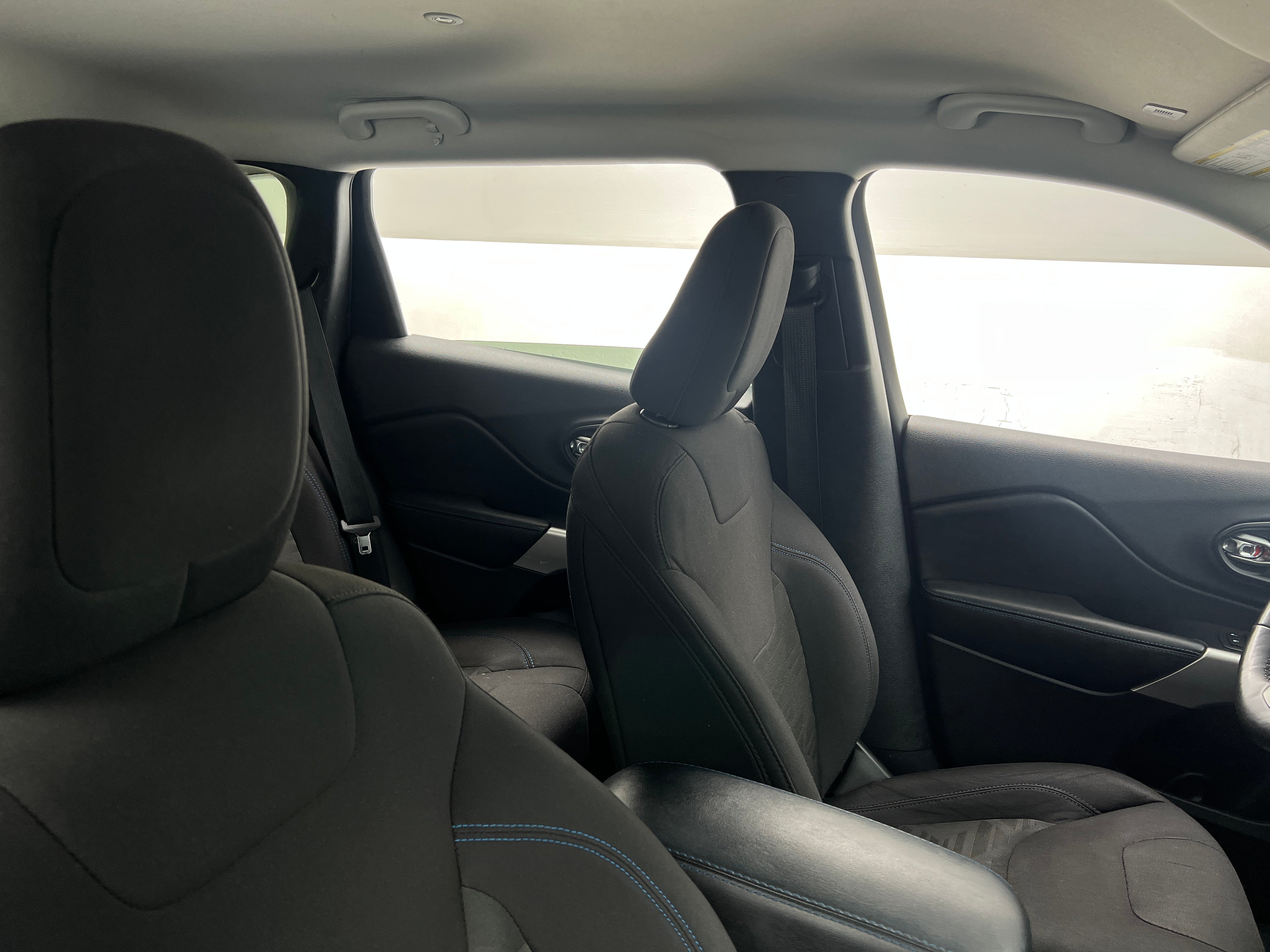 2019 Jeep Cherokee Upland 2
