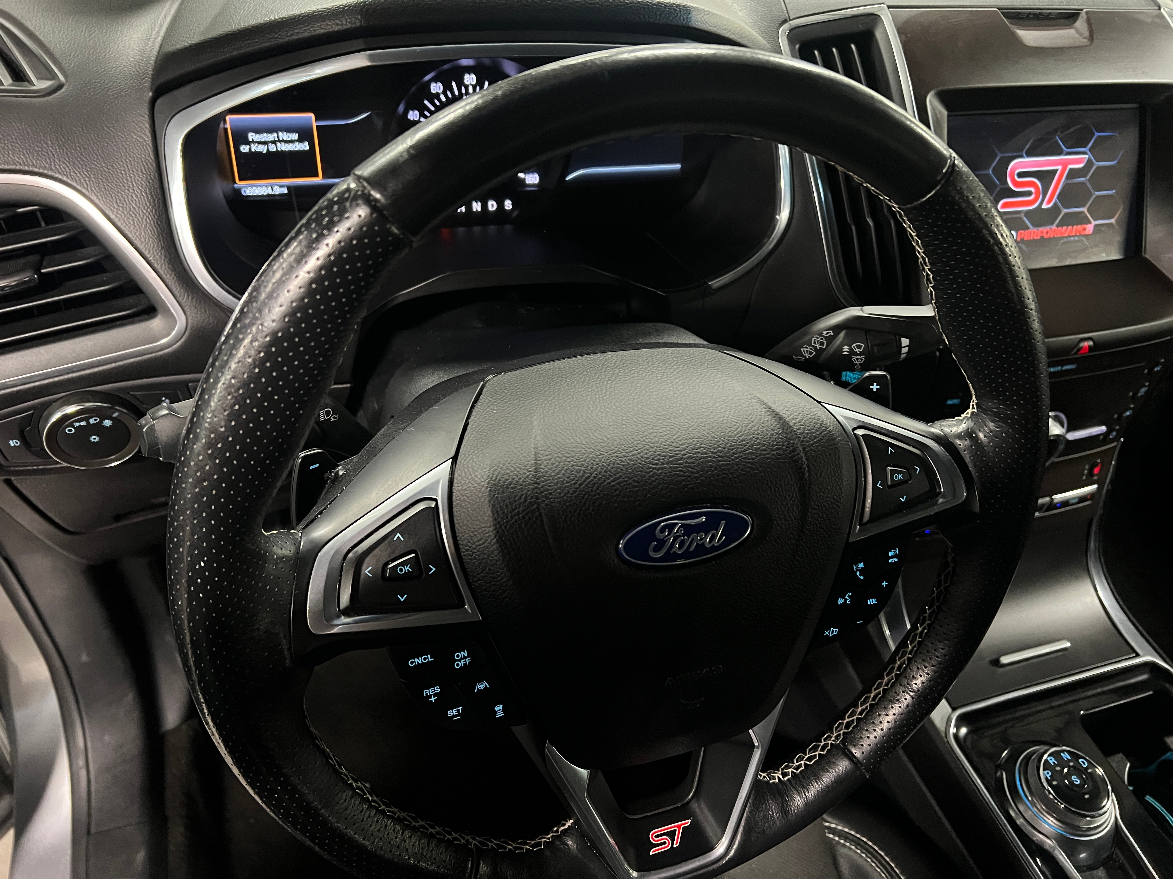 2020 Ford Edge ST 4