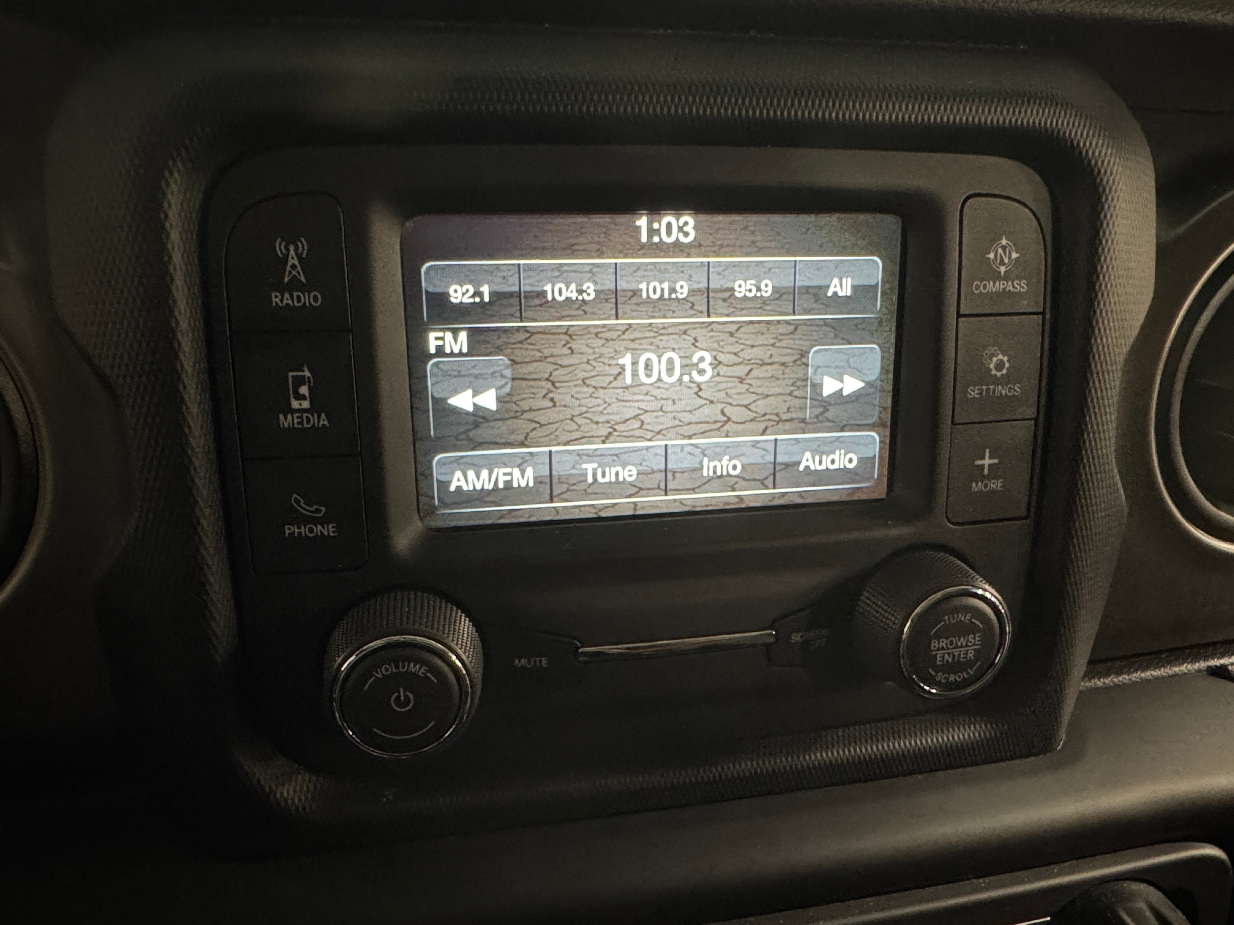 2019 Jeep Wrangler Sport S 4