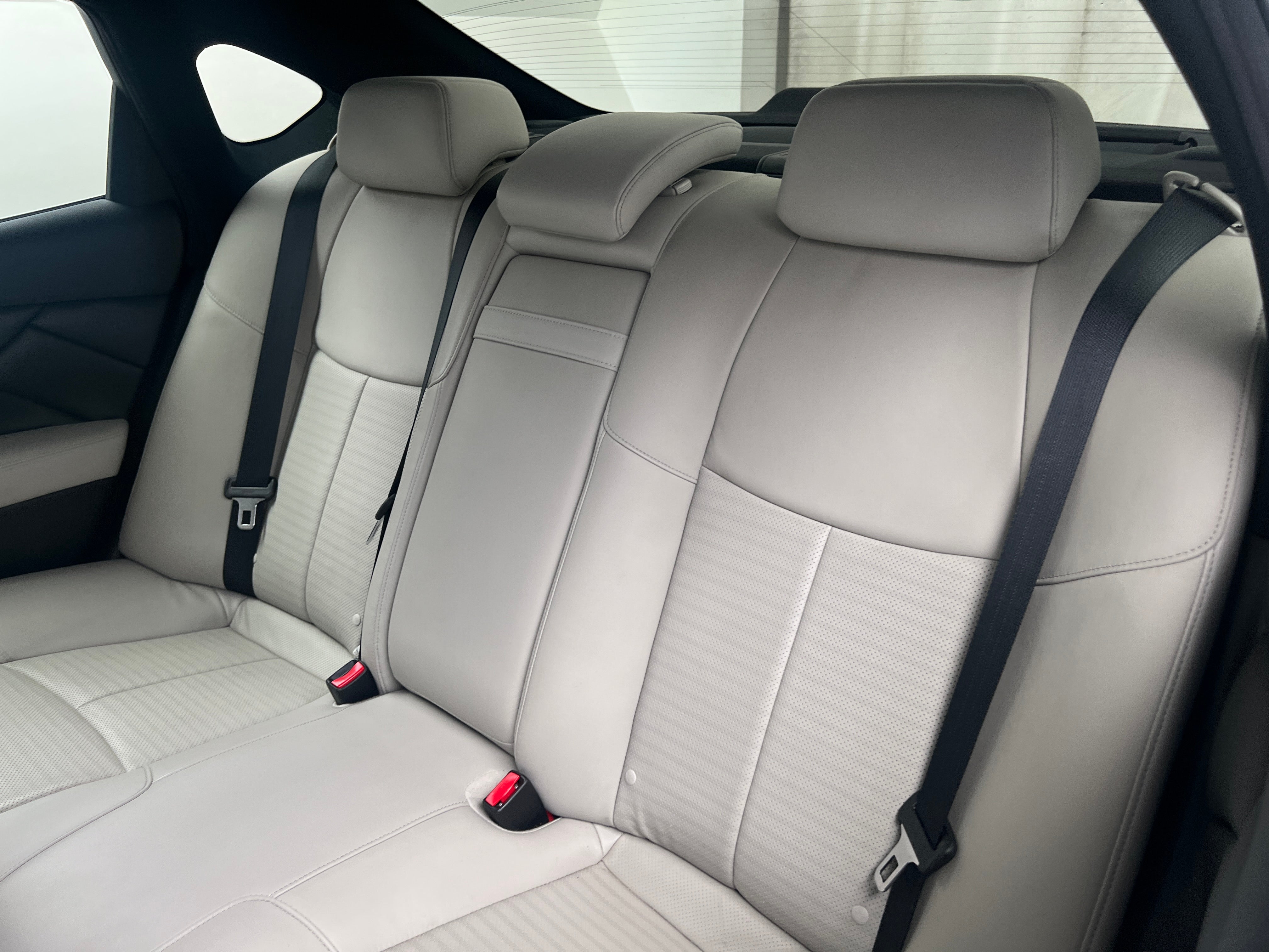 2016 INFINITI Q70  5