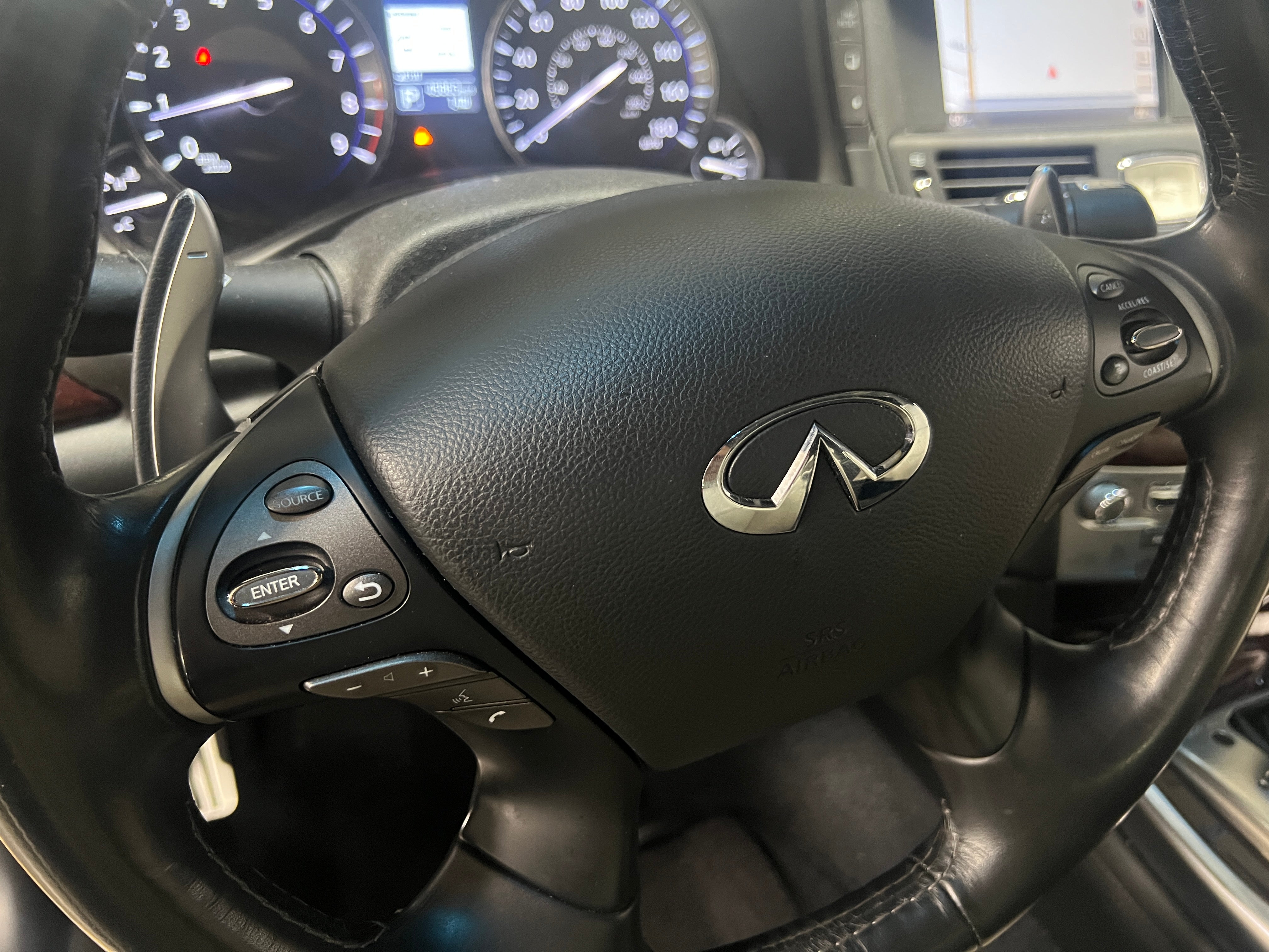 2016 INFINITI Q70  4